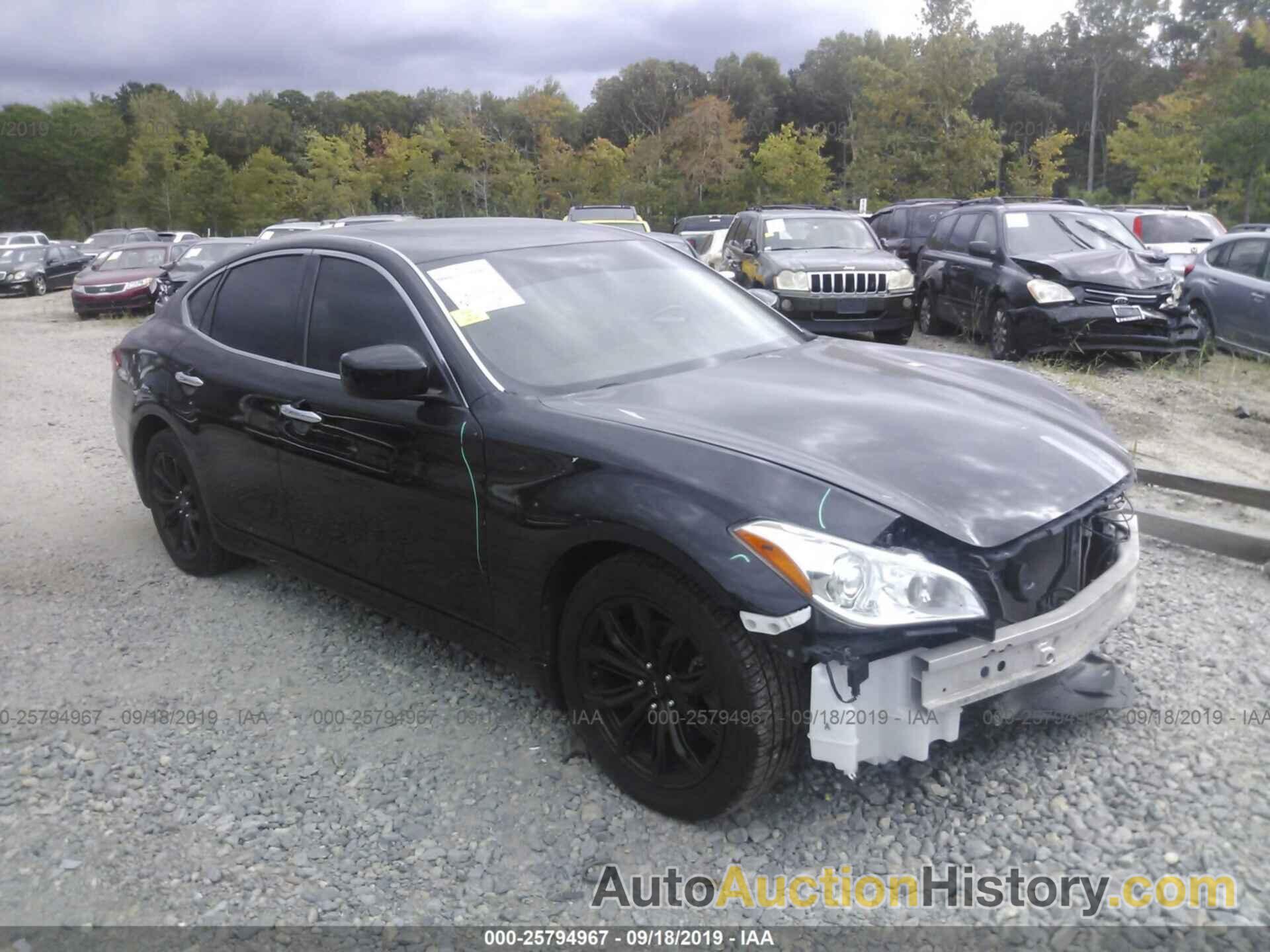 INFINITI M56 X, JN1AY1AR1BM570572