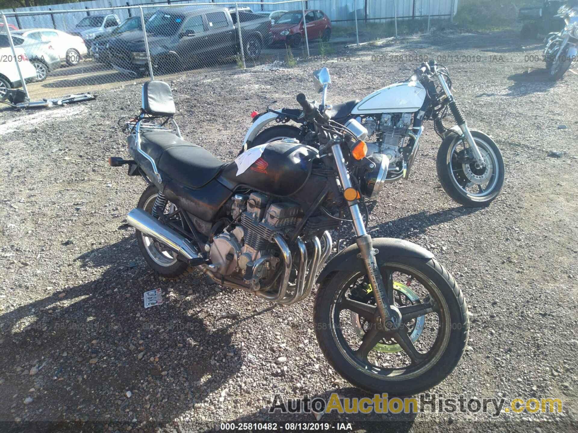 HONDA CB750, JH2RC3809PM201393