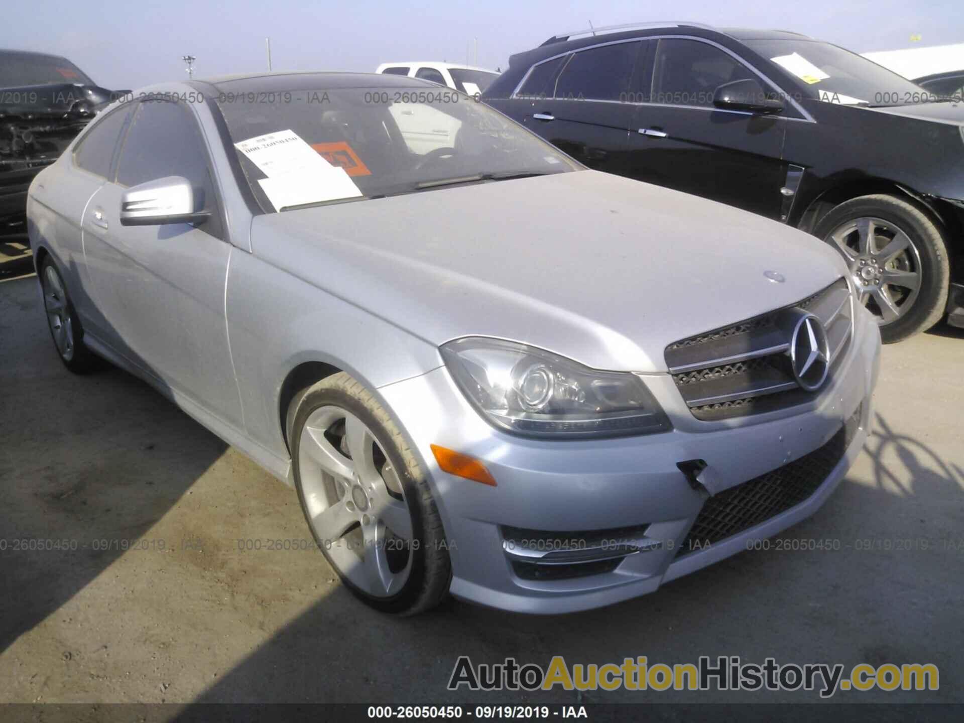 MERCEDES-BENZ C 350, WDDGJ5HB4EG168114