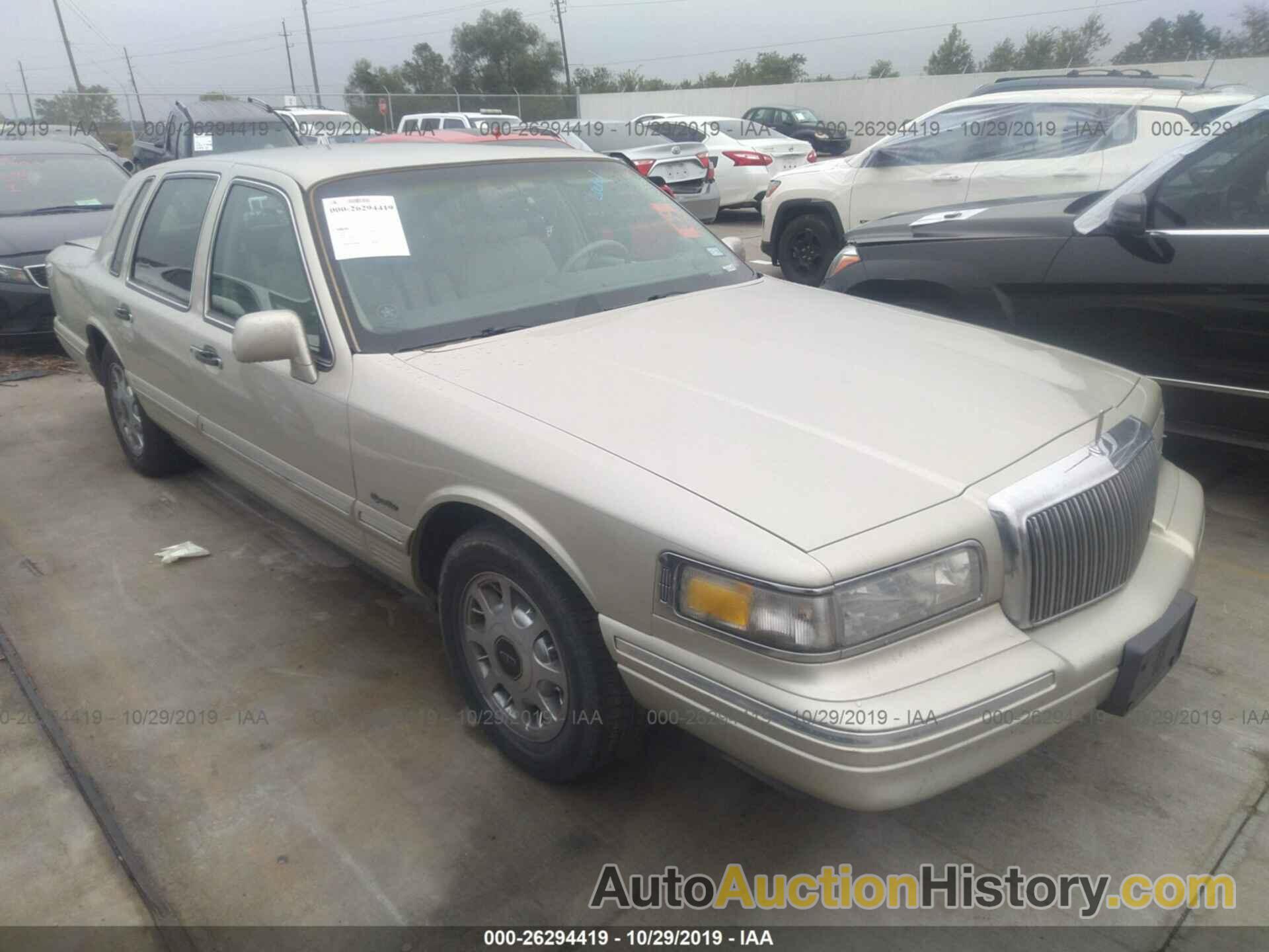 LINCOLN TOWN CAR SIGNATURE/TOURING, 1LNLM82W0VY686921