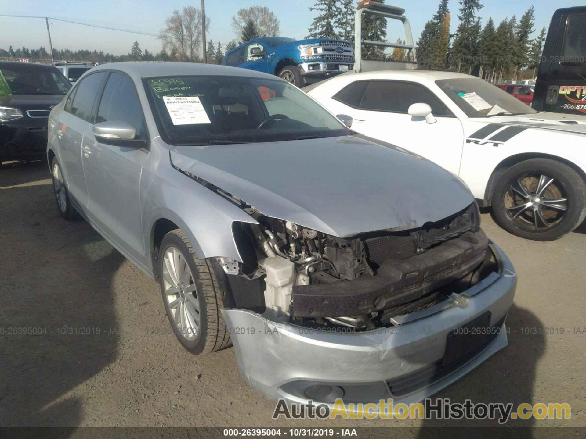 VOLKSWAGEN JETTA SEL, 3VWLX7AJ1BM352655