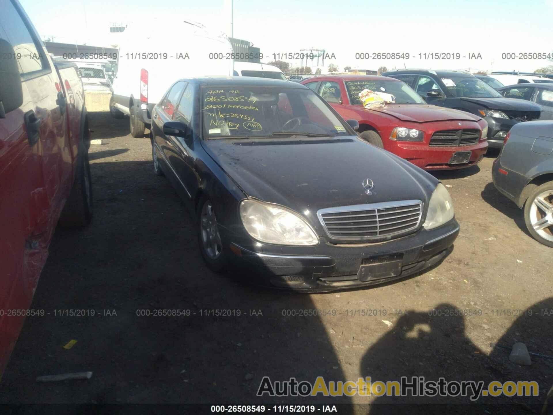 MERCEDES-BENZ S 500, WDBNG75J81A219021