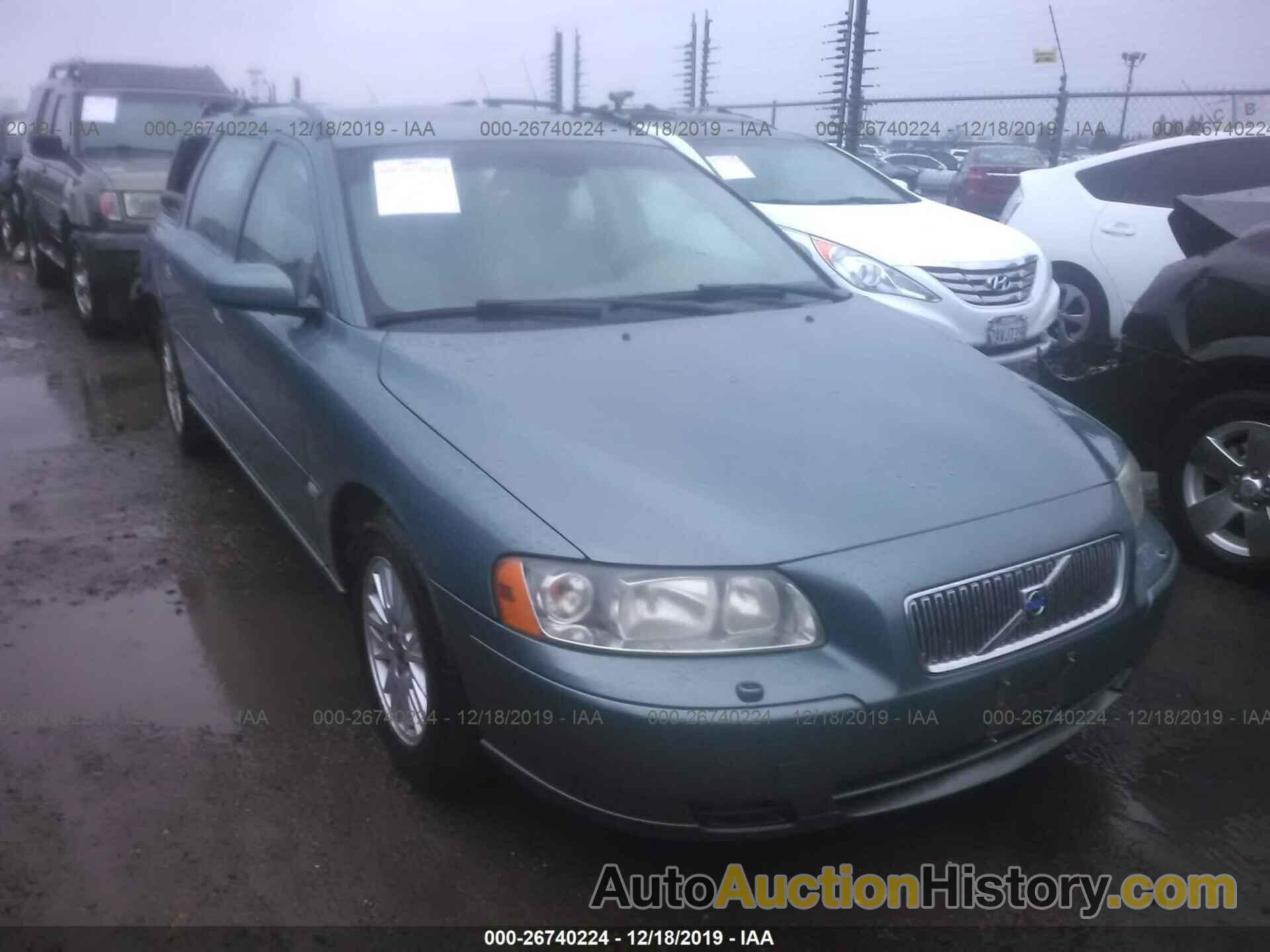 Volvo V70, YV1SW640752477230