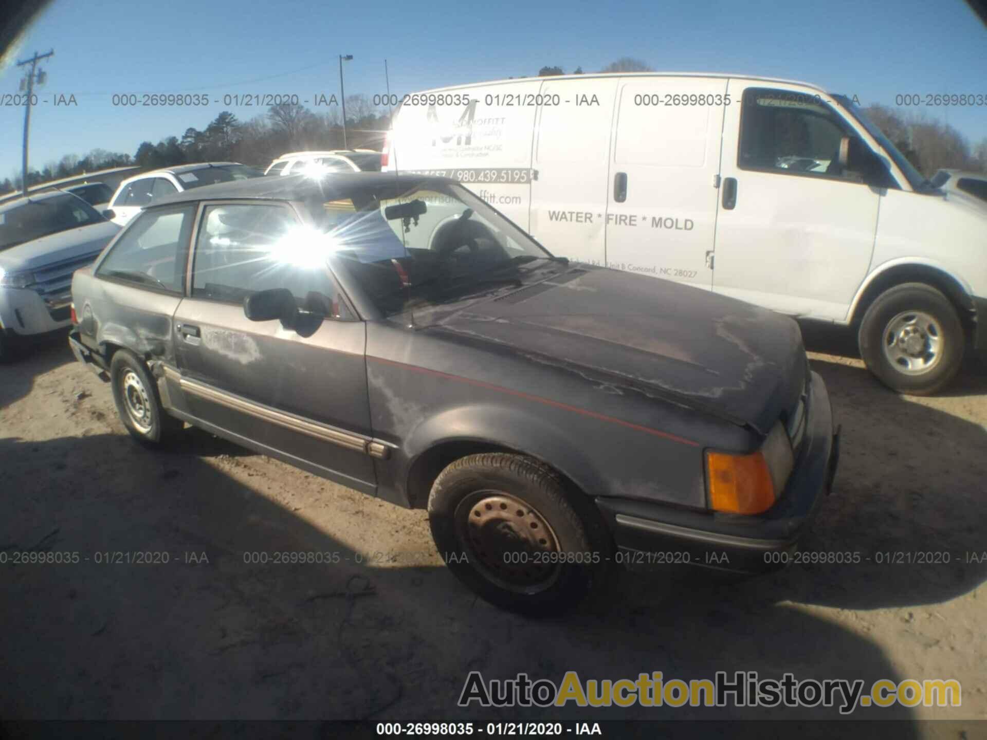 FORD ESCORT LX, 1FAPP9196JW295539