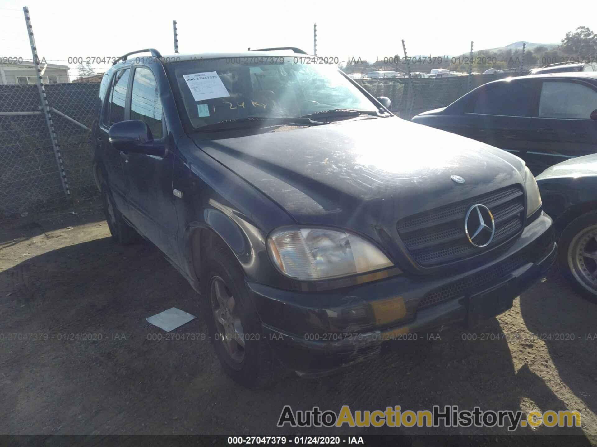 MERCEDES-BENZ ML 320, 4JGAB54E2YA185588