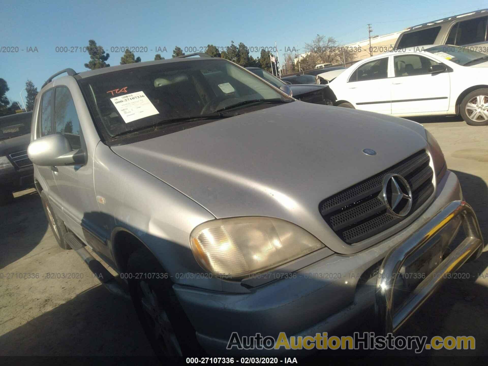 MERCEDES-BENZ ML 430, 4JGAB72E6YA216890