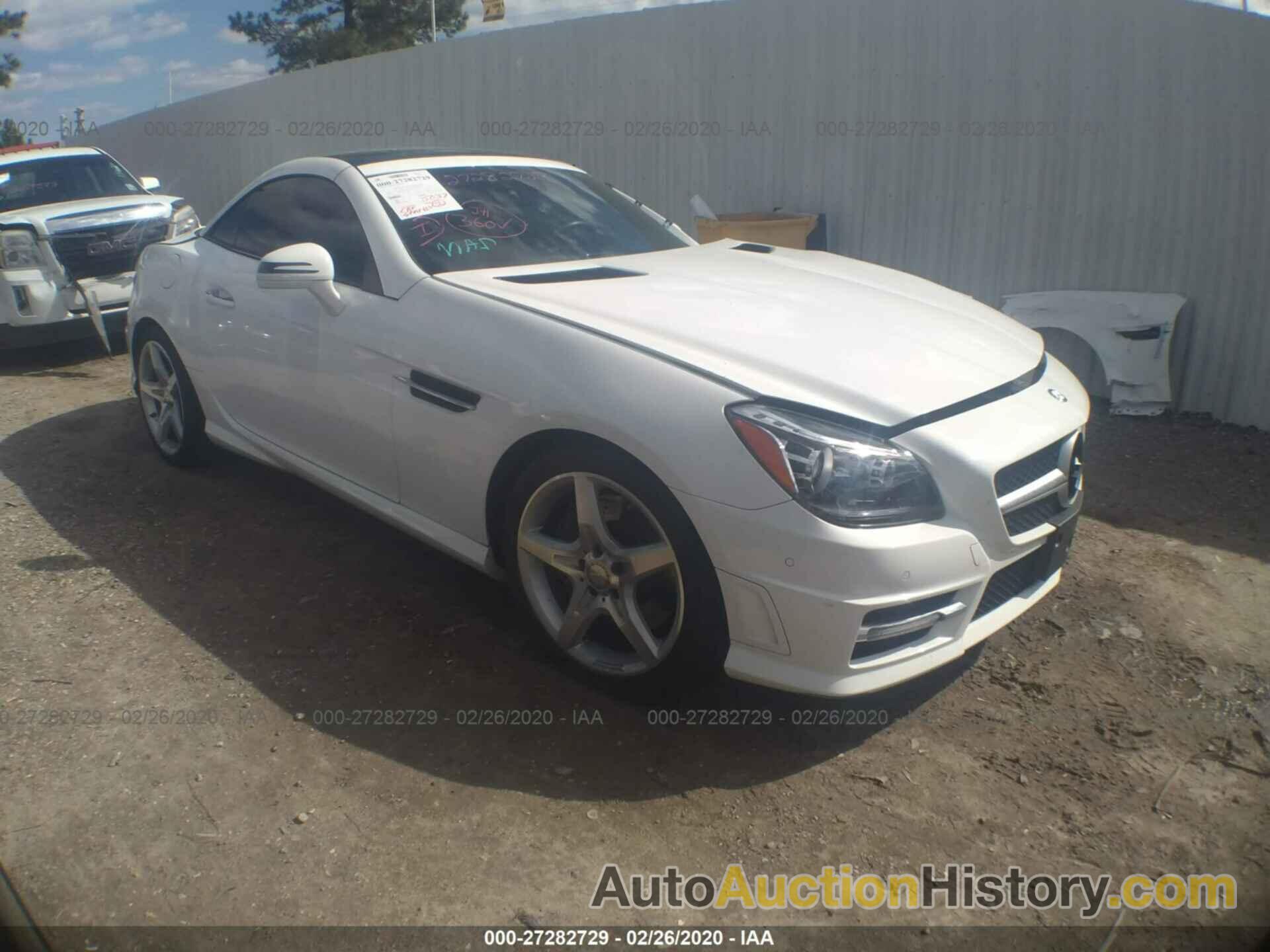 MERCEDES-BENZ SLK 350, WDDPK5HA9GF116586