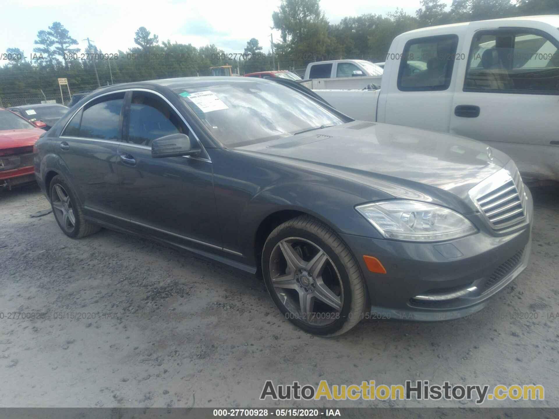 MERCEDES-BENZ S 550, WDDNG7BBXAA323952