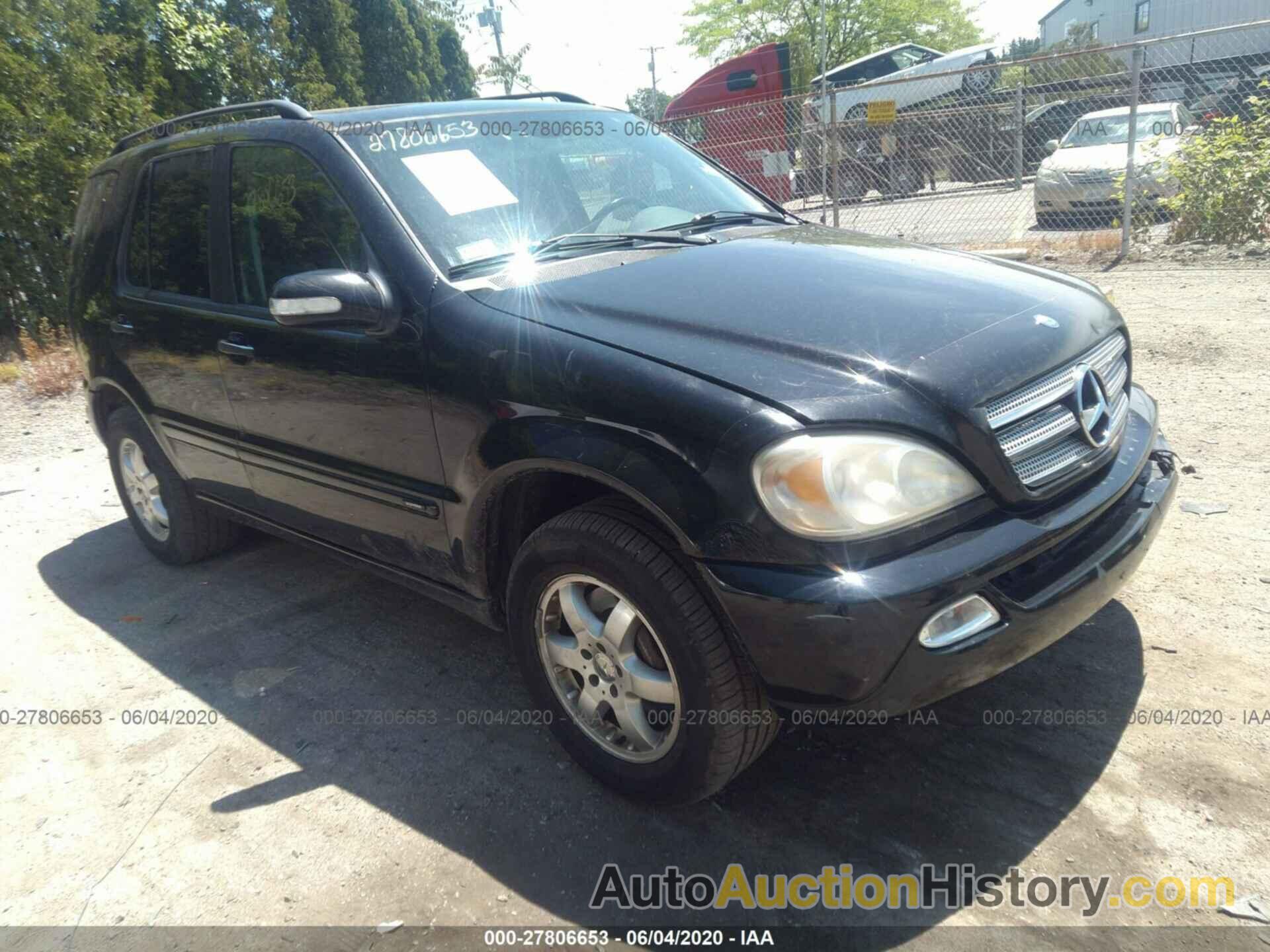 MERCEDES-BENZ ML 500, 4JGAB75E54A481600