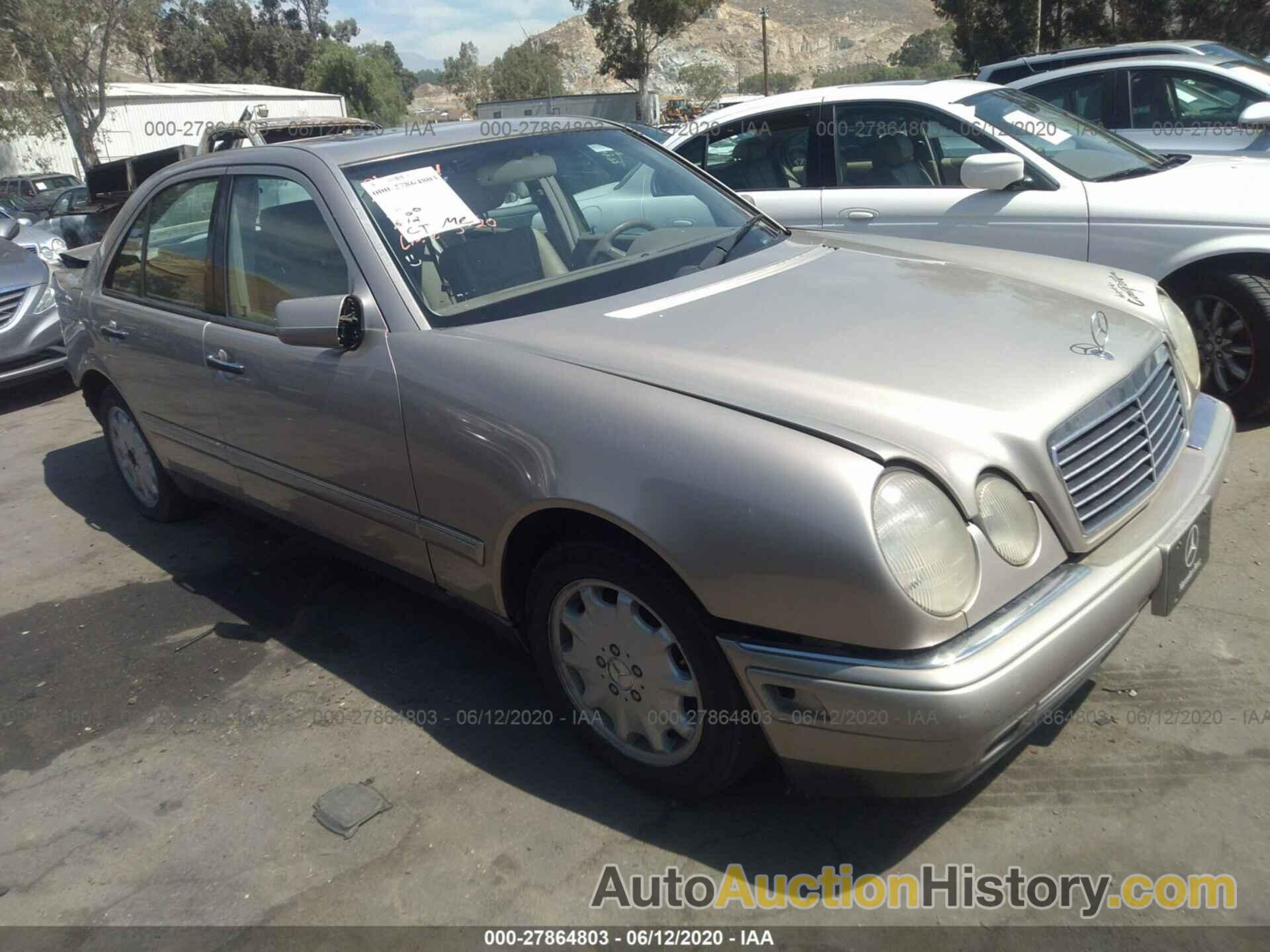 MERCEDES-BENZ E 320, WDBJF65HXXA894502