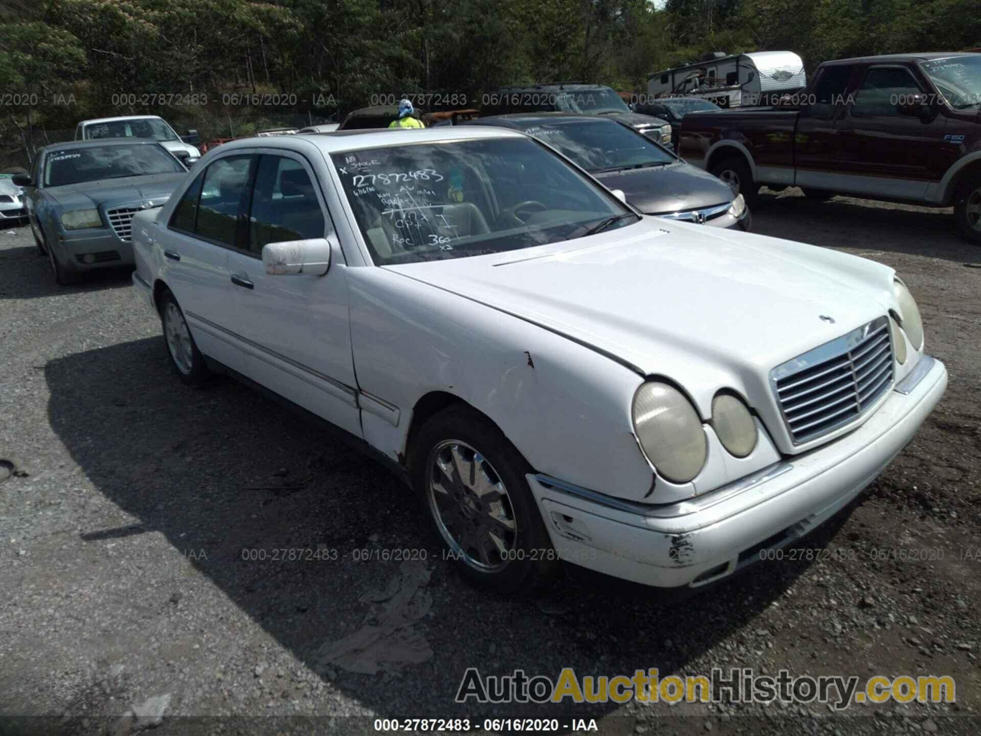 MERCEDES-BENZ E 320, WDBJF65F6WA610019