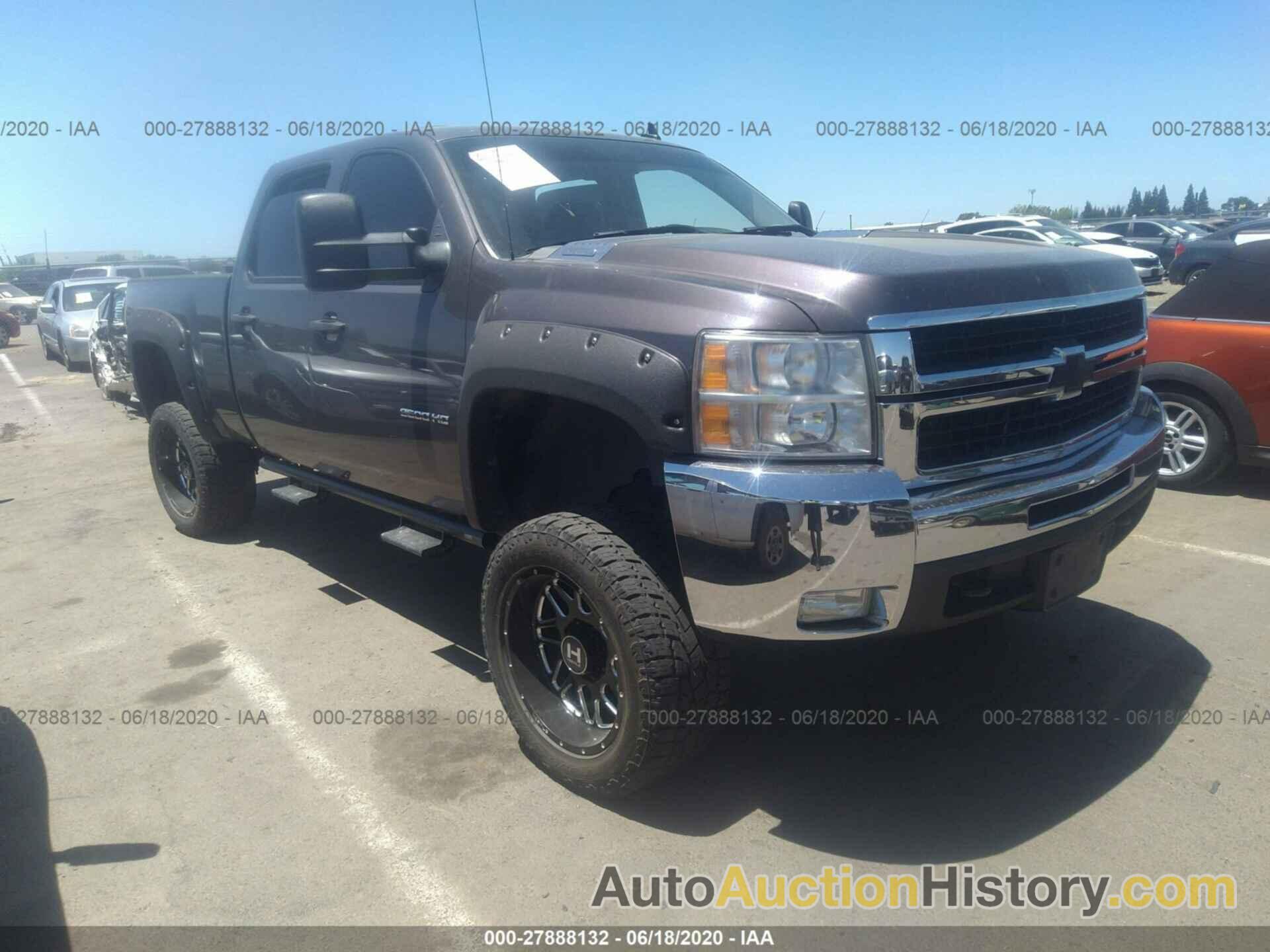 CHEVROLET SILVERADO 2500HD LT, 1GC4KXBG0AF139879