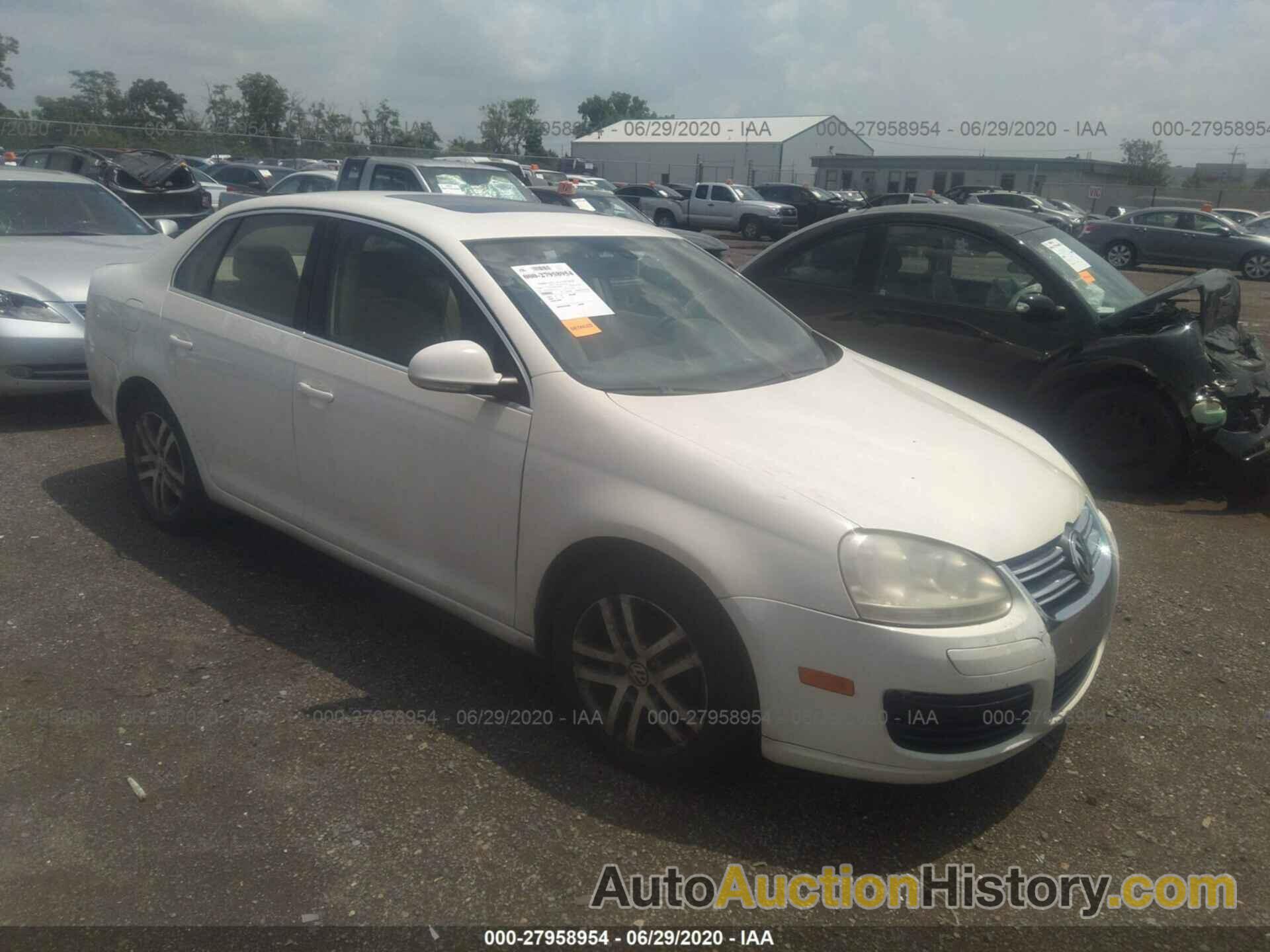 VOLKSWAGEN NEW JETTA 2.5L OPTION PACKAGE 1, 3VWSF71K45M625521