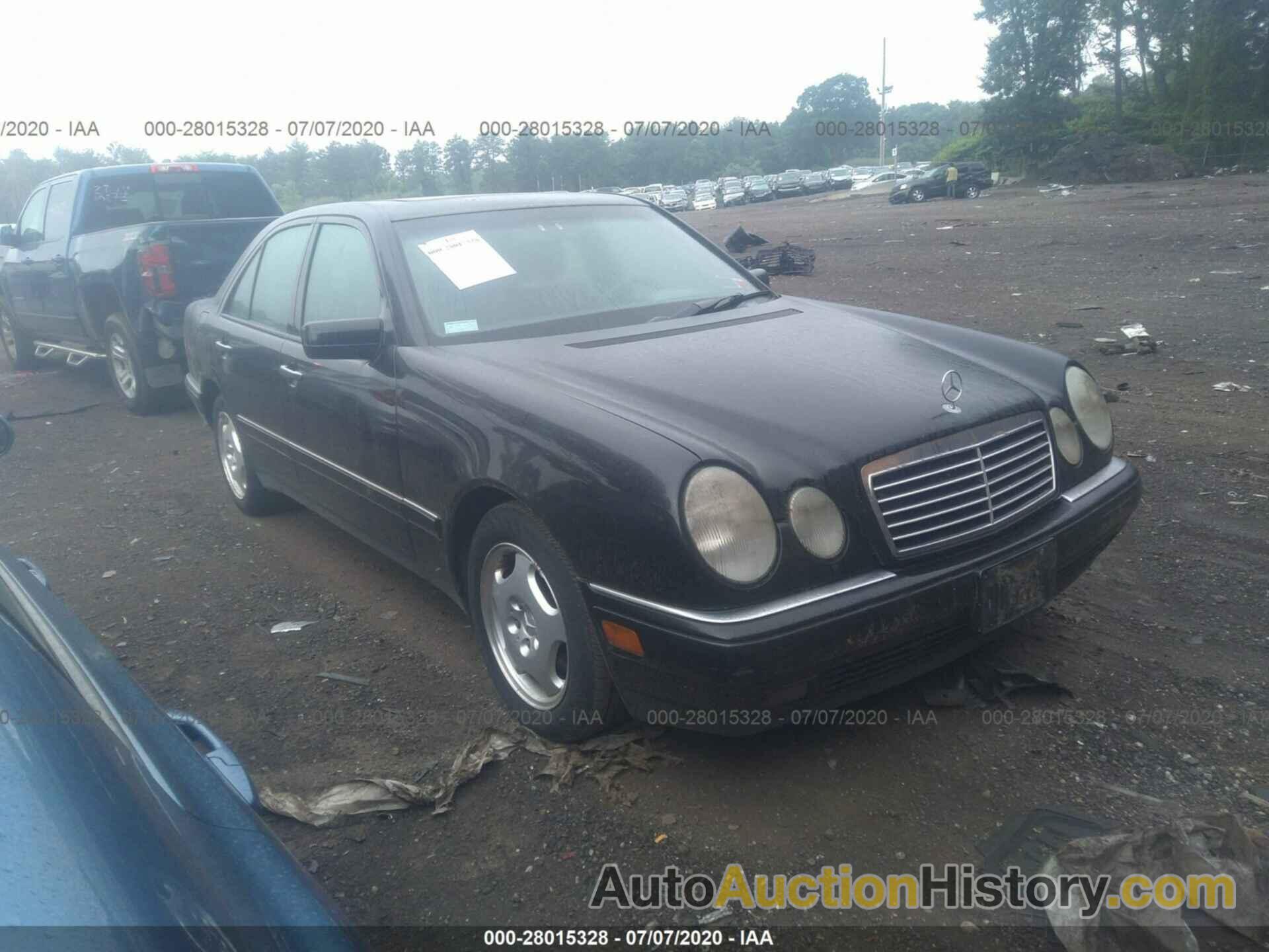 MERCEDES-BENZ E, WDBJF70F5WA690376