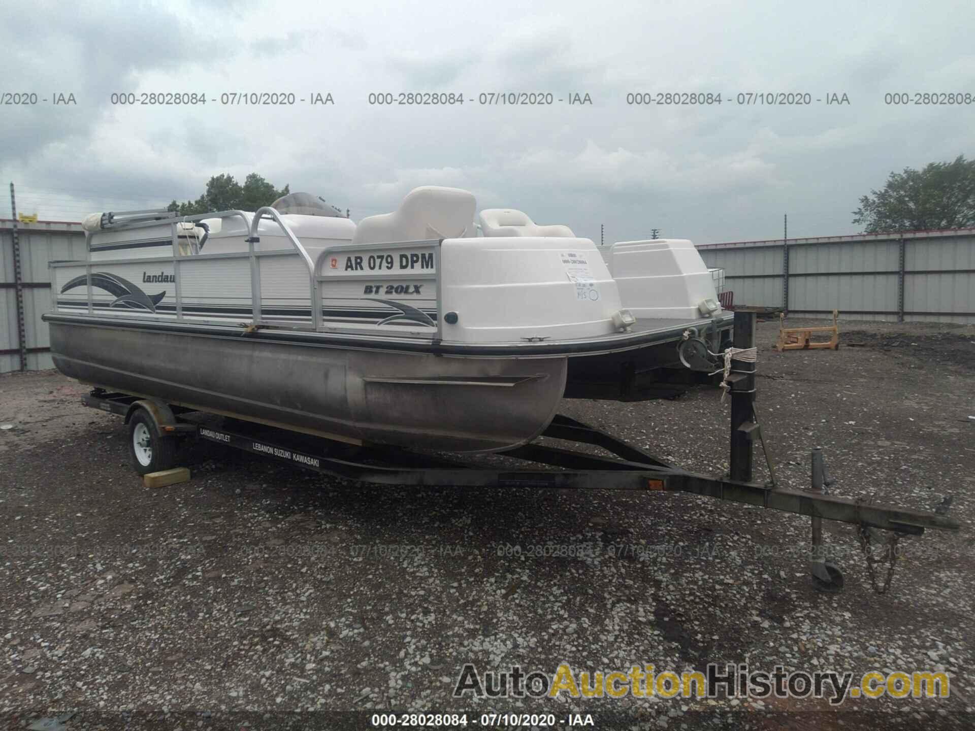 LANDAU PONTOON BOAT/TRAILER, LB001002B000