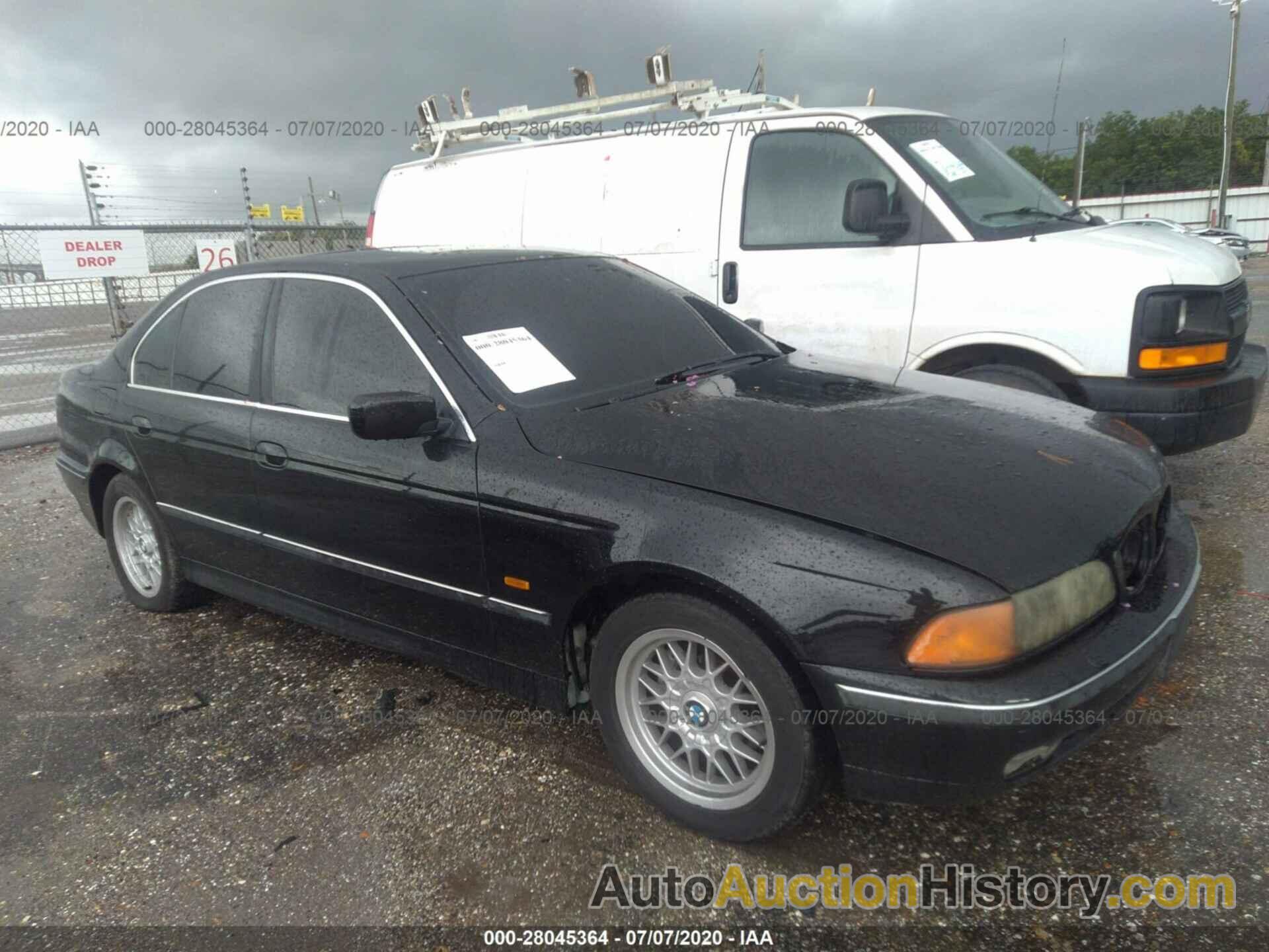 BMW 528 I AUTOMATIC, WBADM6346YGV03040