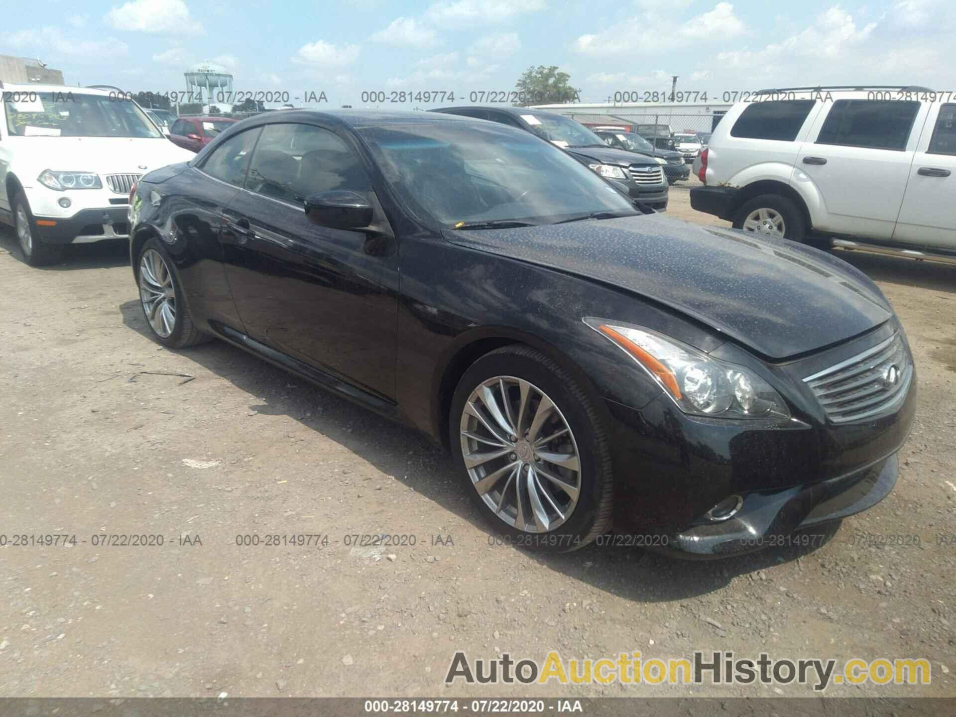 INFINITI Q60 CONVERTIBLE, JN1CV6FE3FM810876