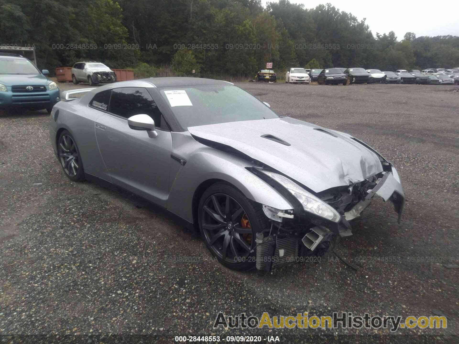 NISSAN GT-R PREMIUM, JN1AR5EF0FM281399