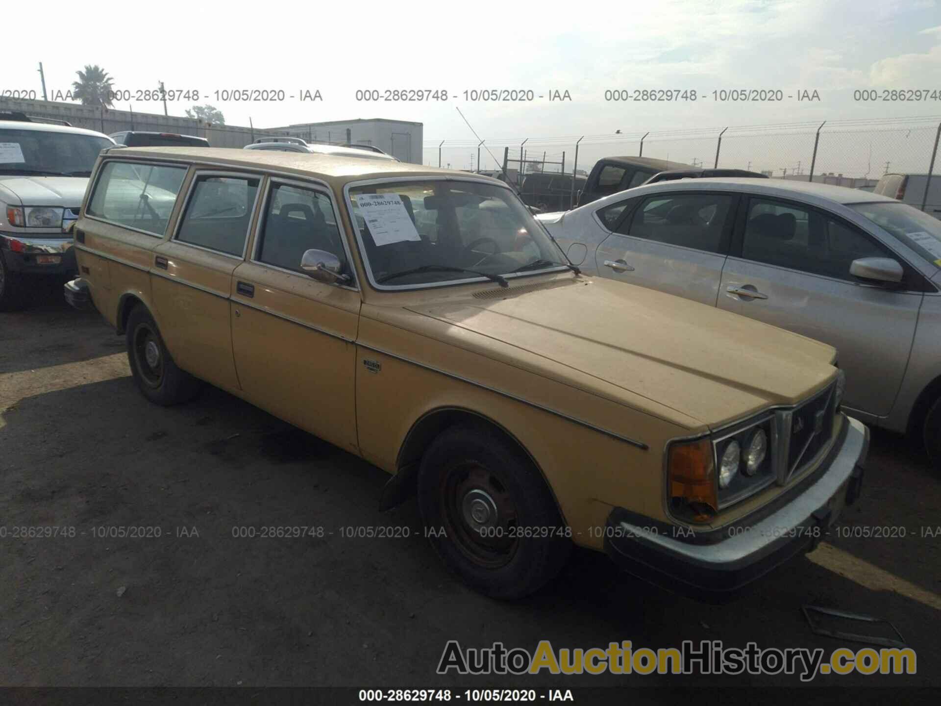 VOLVO 245, VC24545M1245588