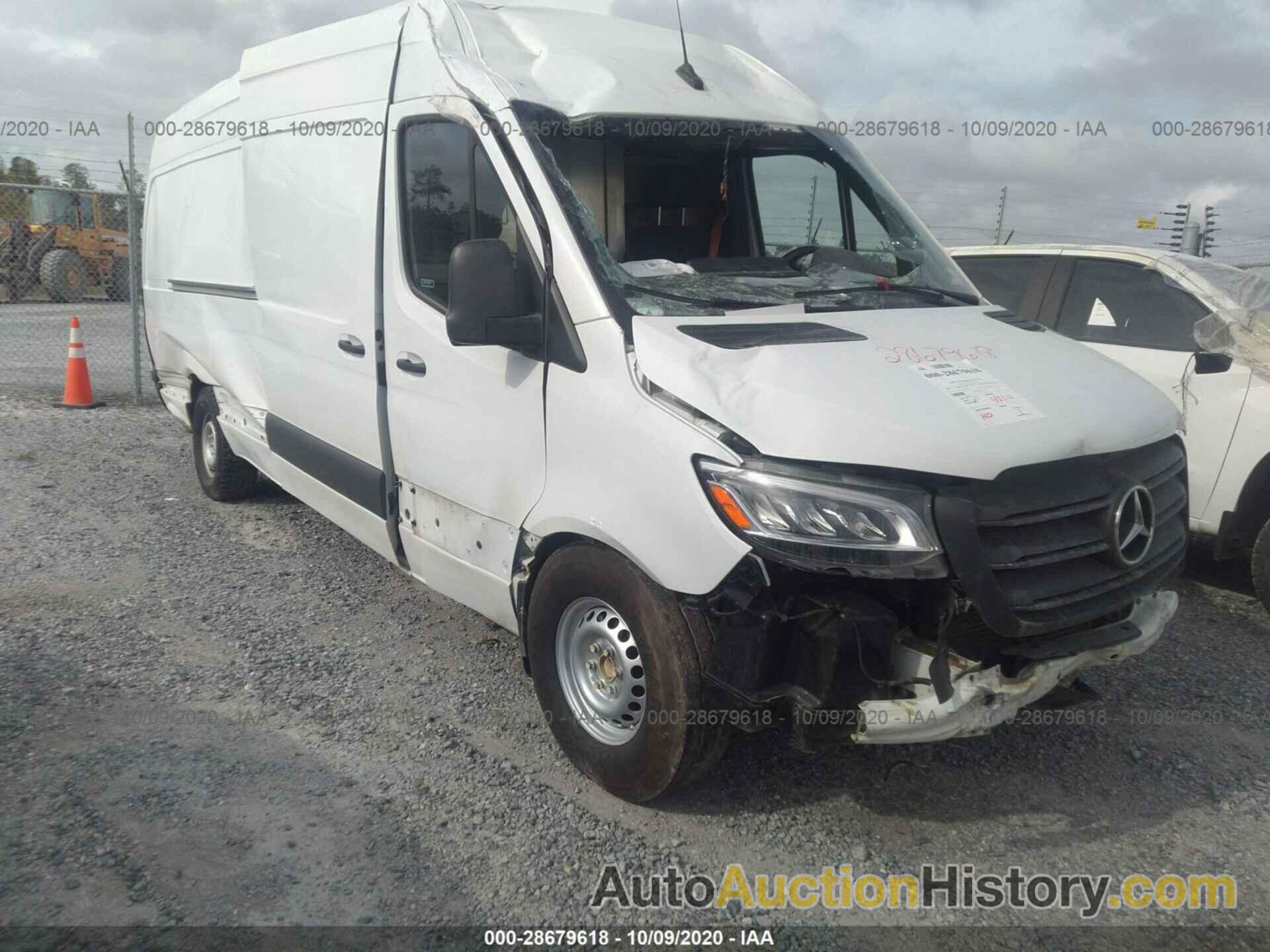 MERCEDES-BENZ SPRINTER CARGO VAN, WD3PF1CD6KP103977