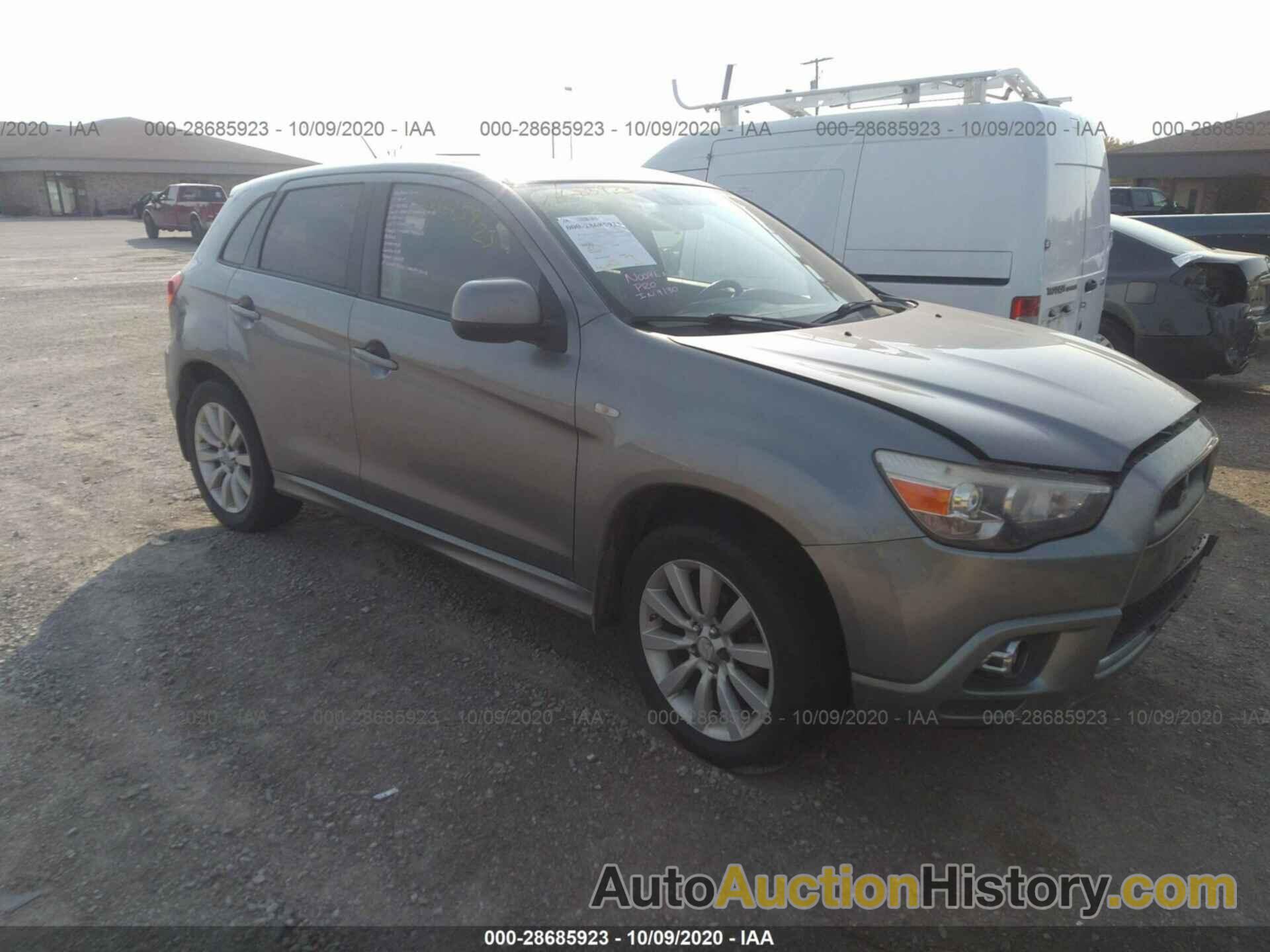 MITSUBISHI OUTLANDER SPORT SE, JA4AR4AU7BZ004817