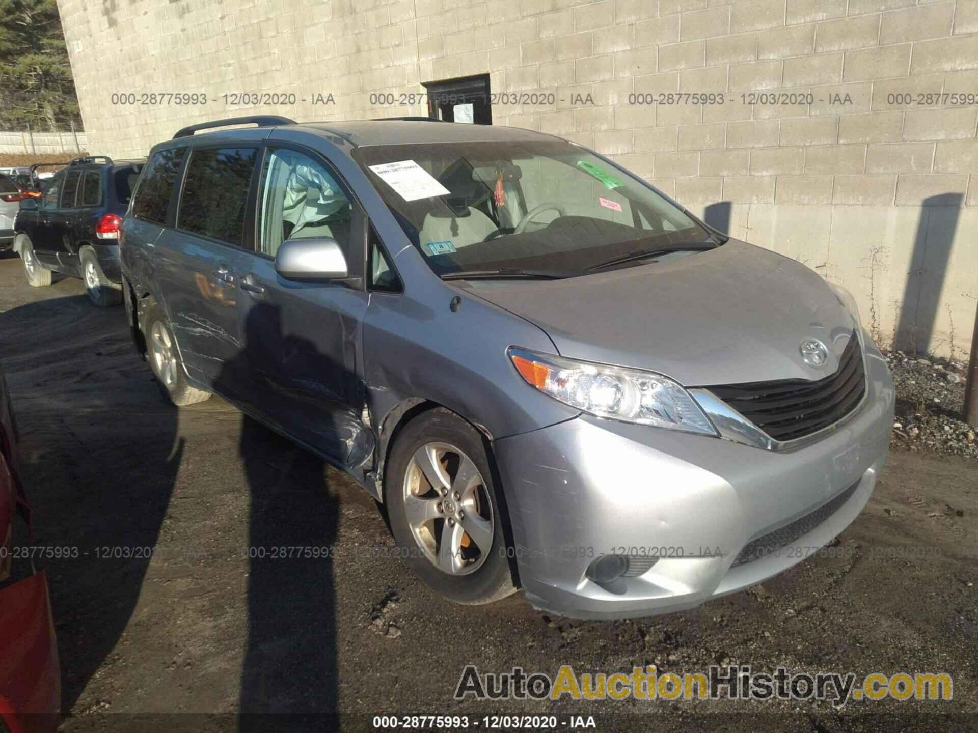 TOYOTA SIENNA LE, 5TDKK3DC7ES480664