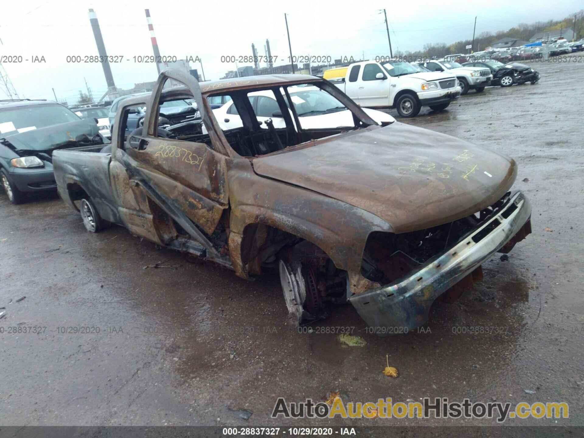 CHEVROLET SILVERADO 2500 LS, 1GCGK29U0XZ213787