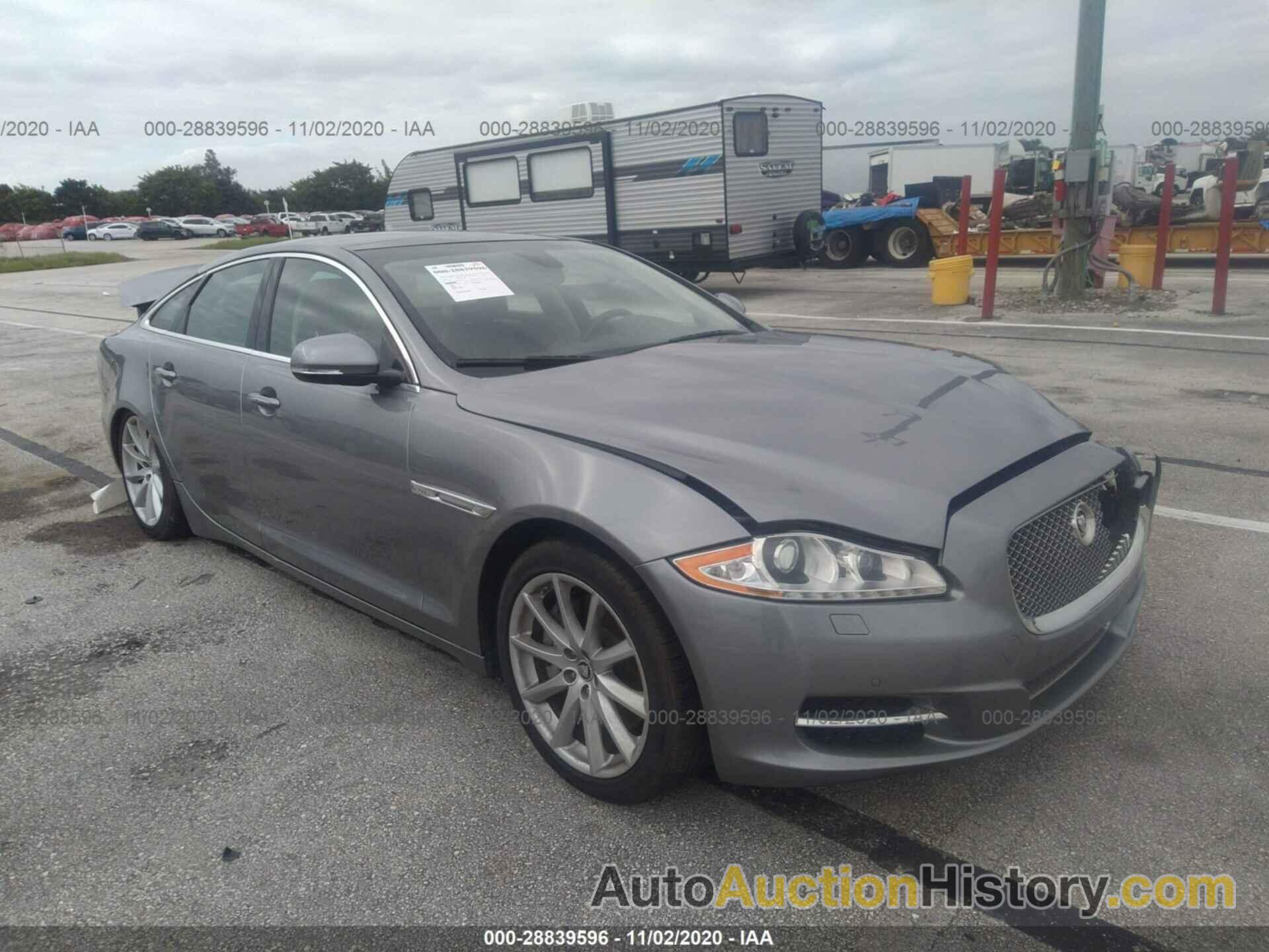 JAGUAR XJ, SAJWA1CB8CLV32773