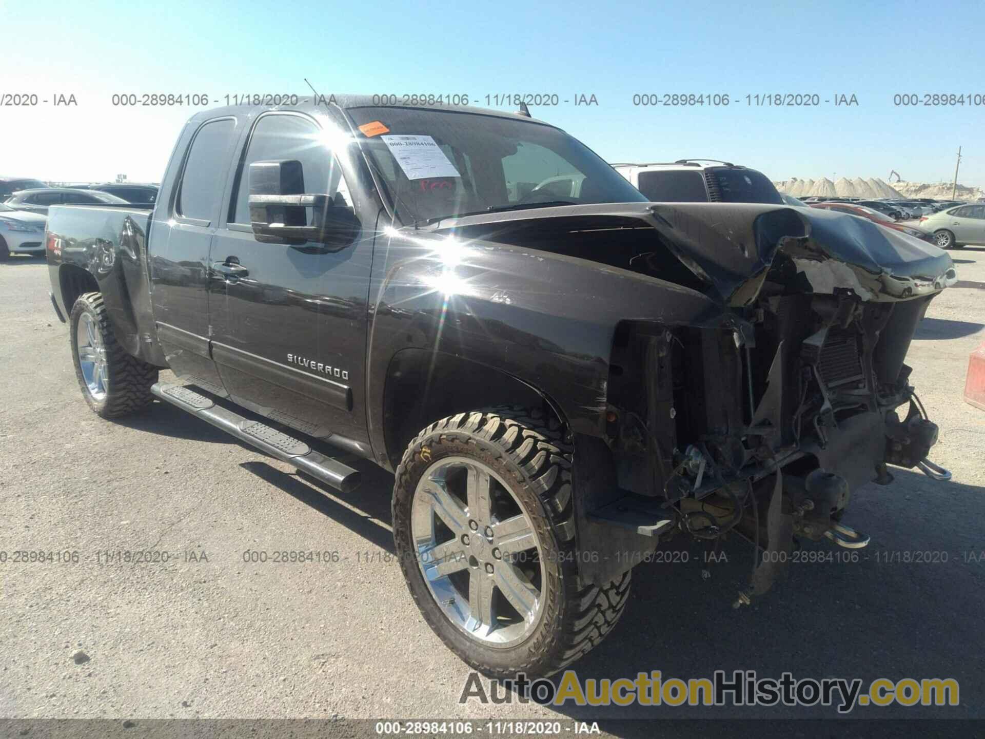 CHEVROLET SILVERADO 1500 LT, 1GCRKSE78CZ104996