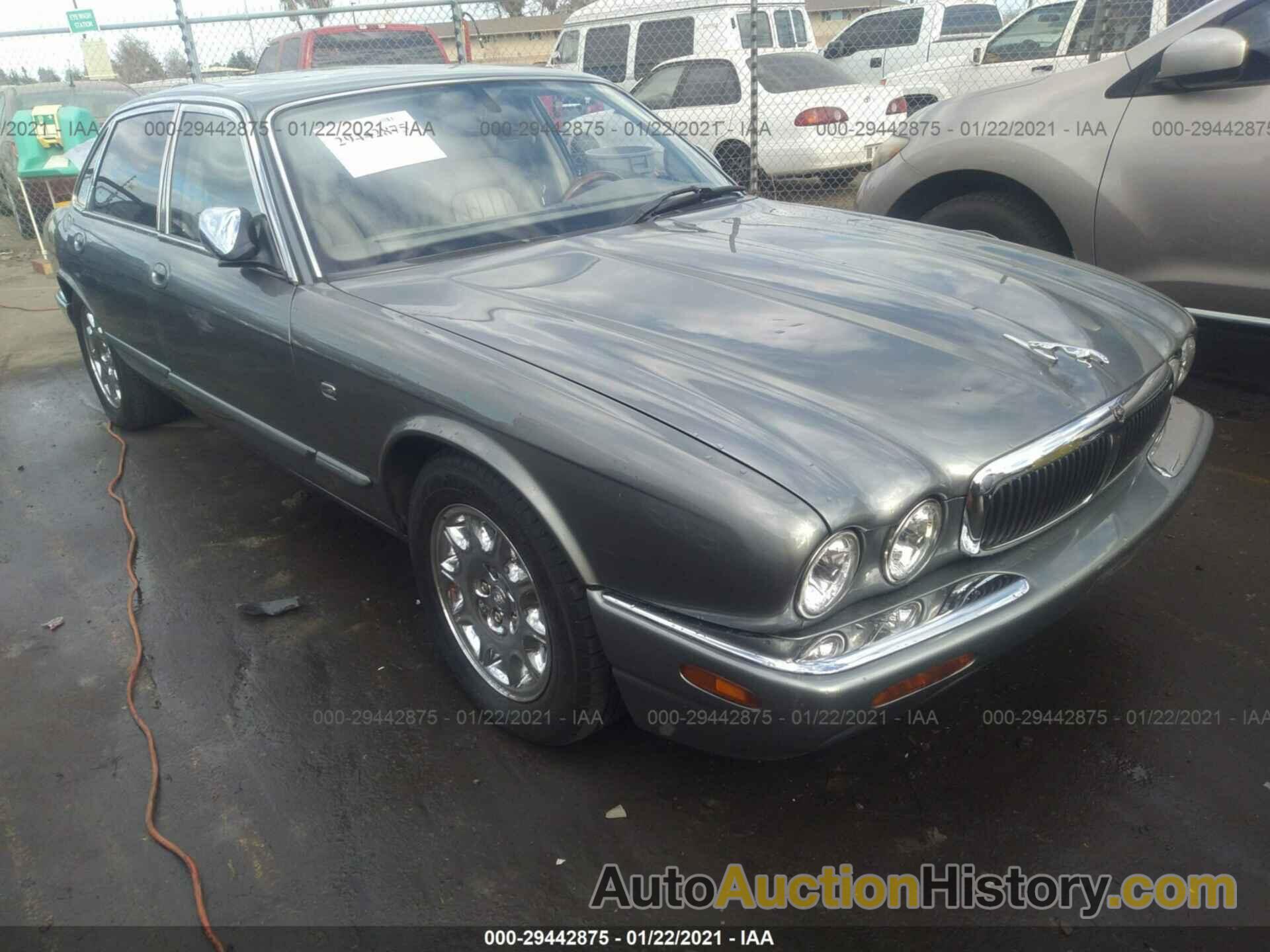 JAGUAR XJ XJ8, SAJDA14C22LF49570