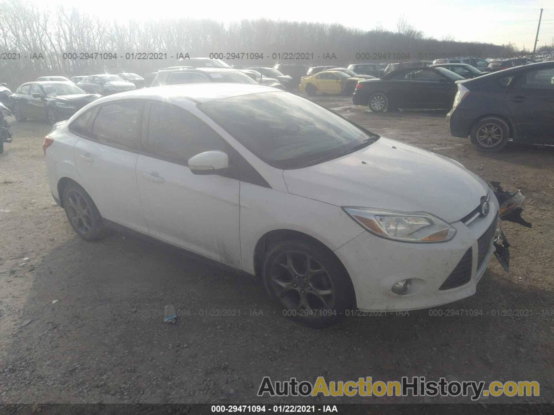 FORD FOCUS SE, 1FADP3F20DL116851