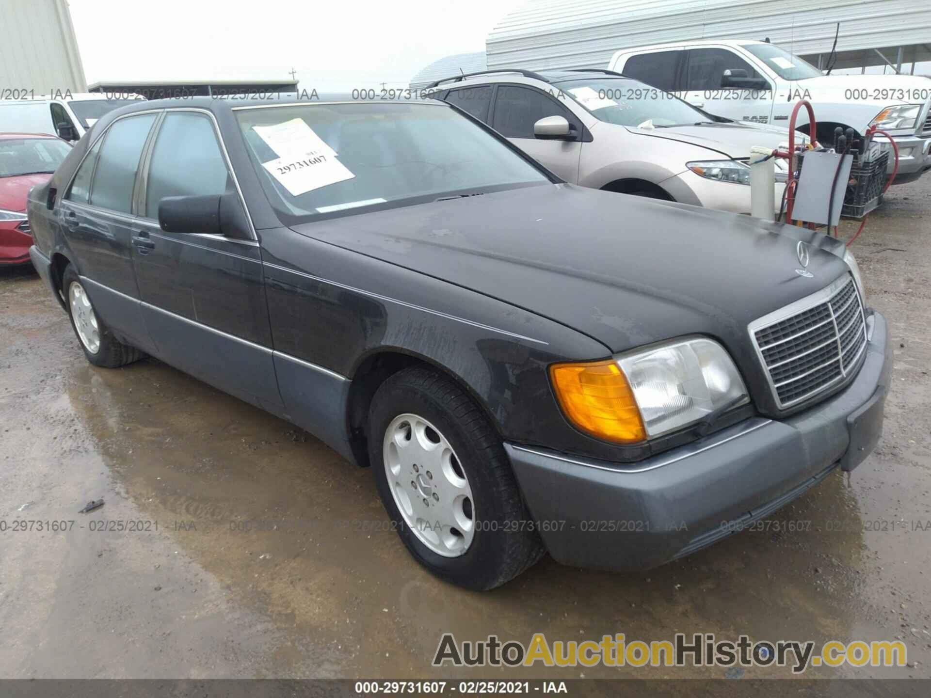 Mercedes-benz 400 SE, WDBGA42E3NA027270