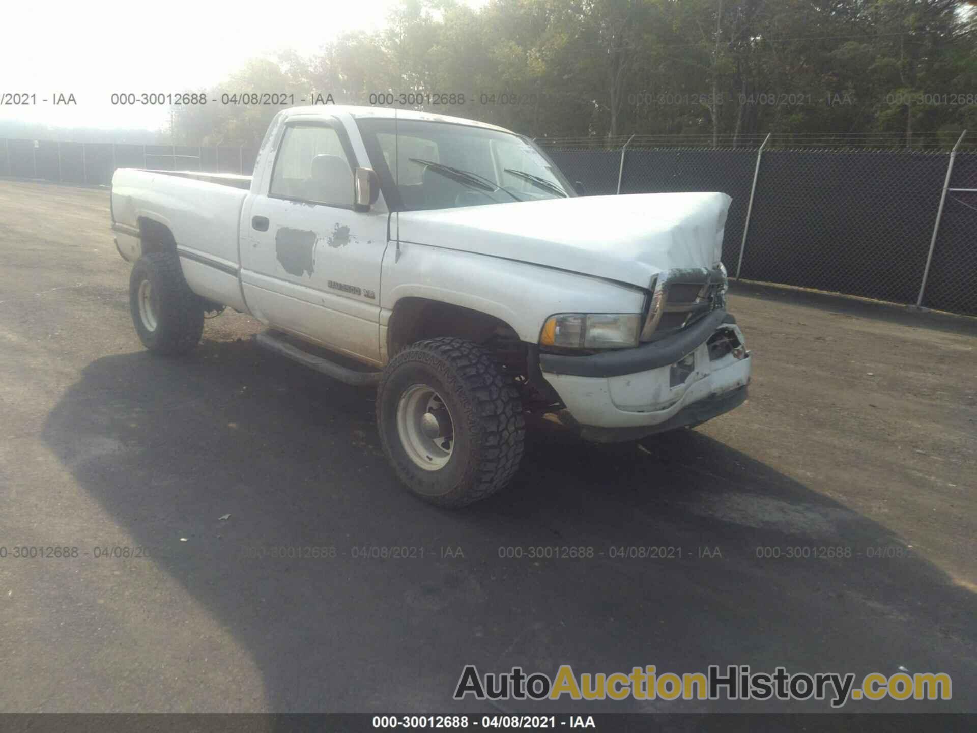 DODGE RAM 2500, 1B7JF26Z9RS568494