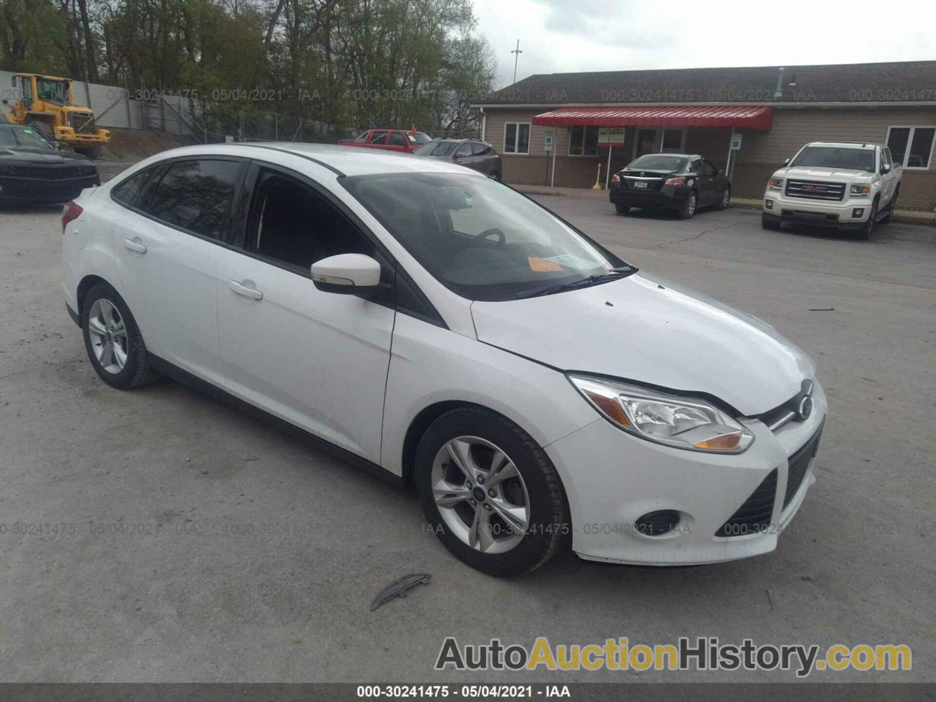 FORD FOCUS SE, 1FADP3F28EL397525