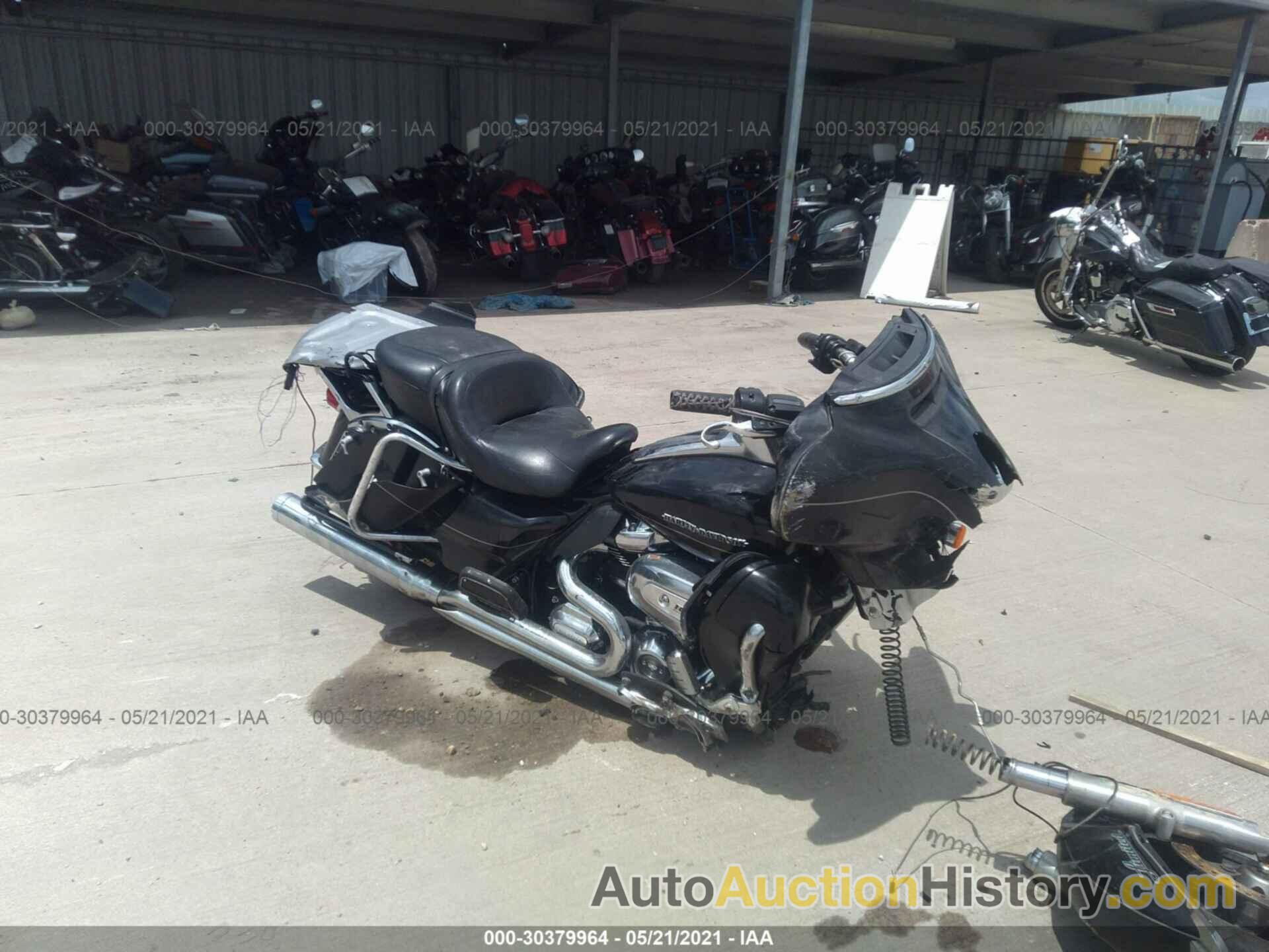 HARLEY-DAVIDSON FLHTK ULTRA LIMITED, 1HD1KED18HB611262