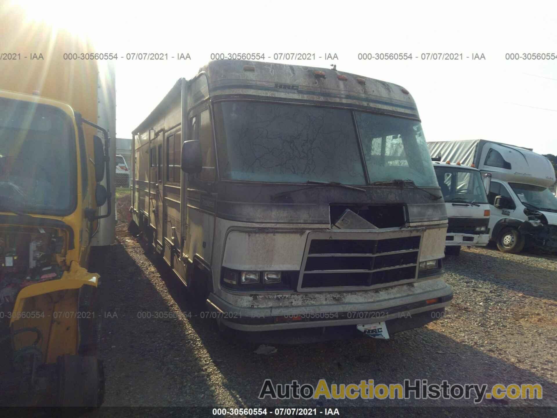 CHEVROLET P30, 1GBKP37W9J3312807