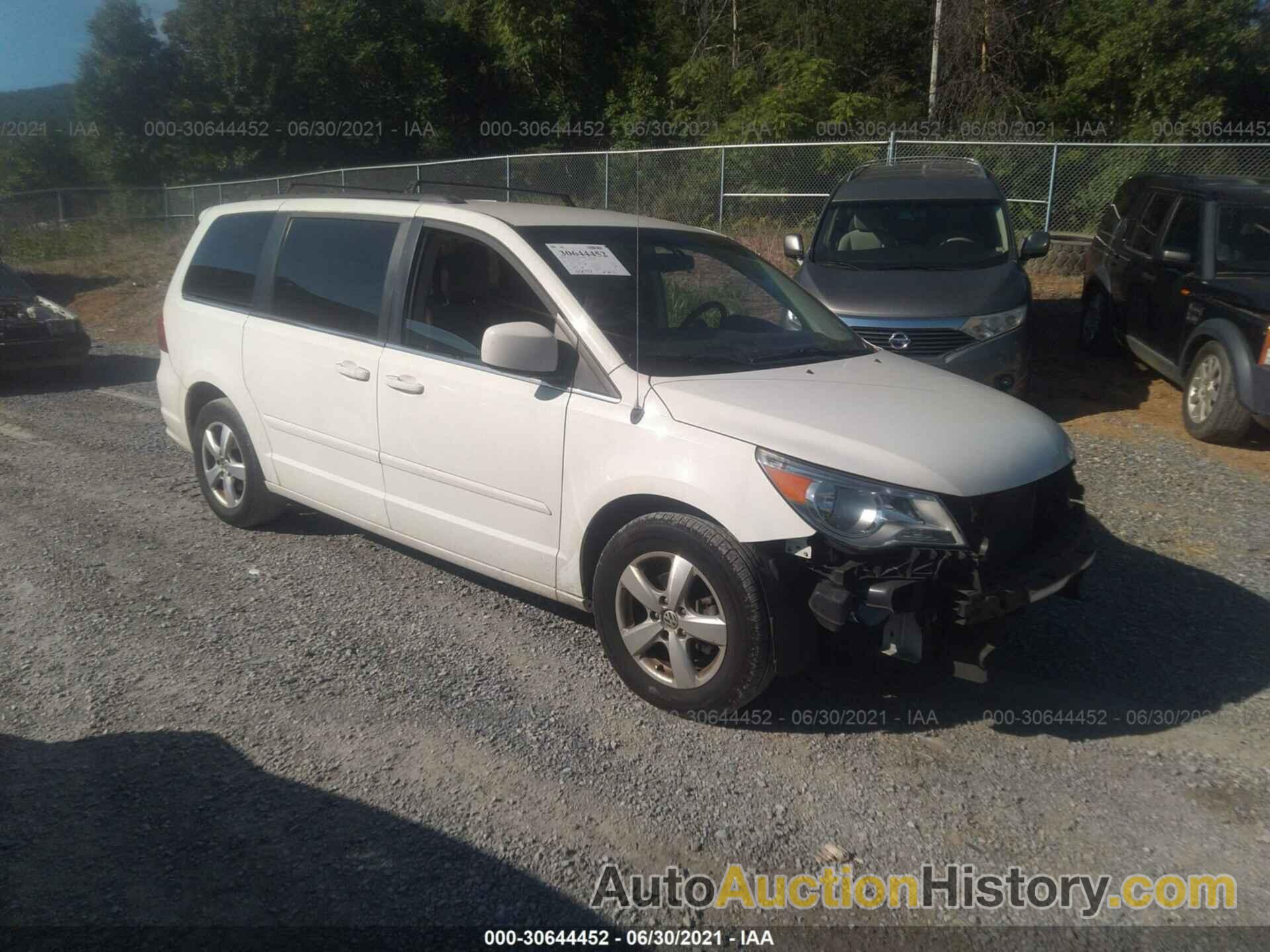 VOLKSWAGEN ROUTAN SE, 2V4RW3DG6BR625953