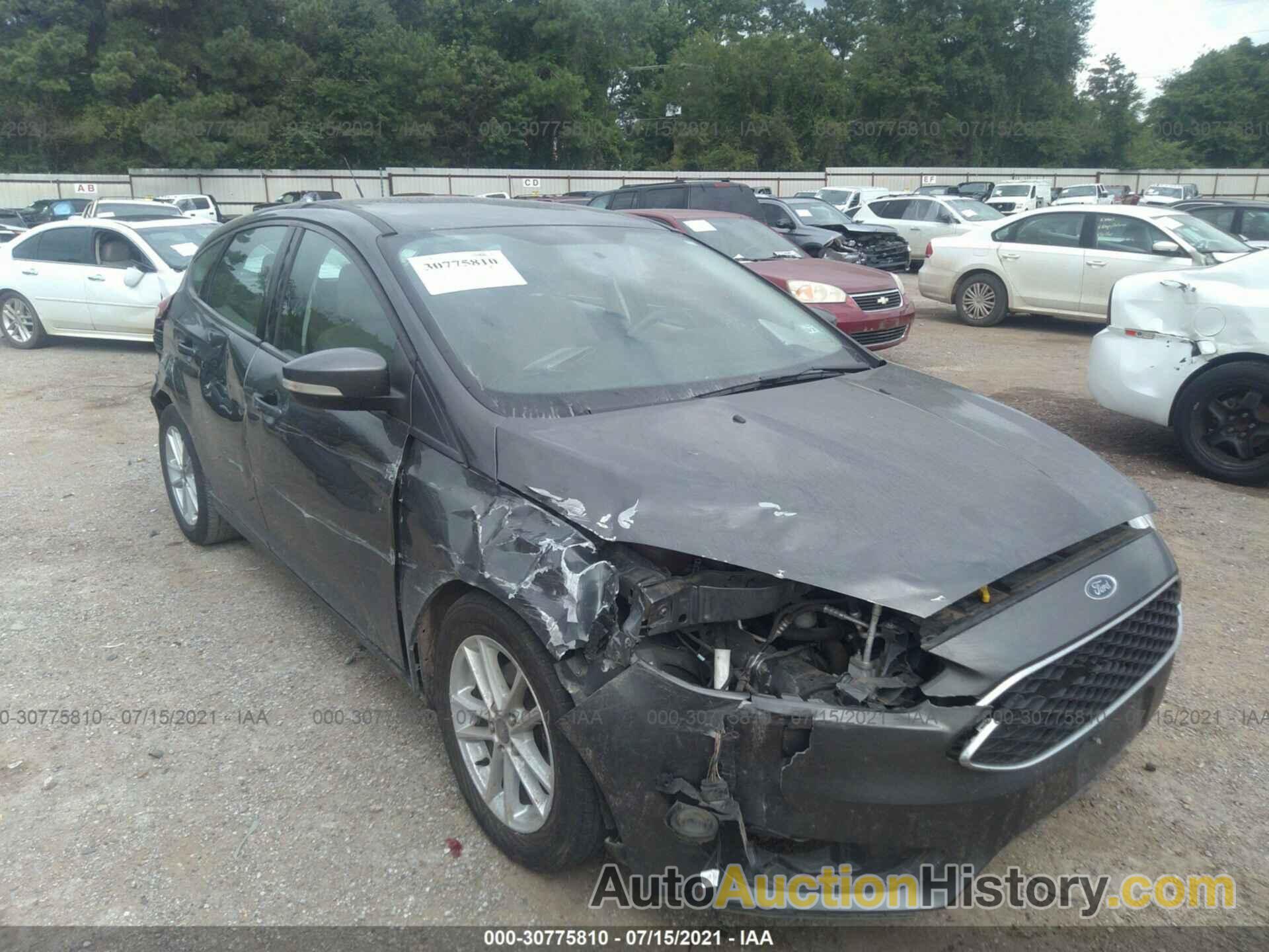 FORD FOCUS SE, 1FADP3K24HL224658