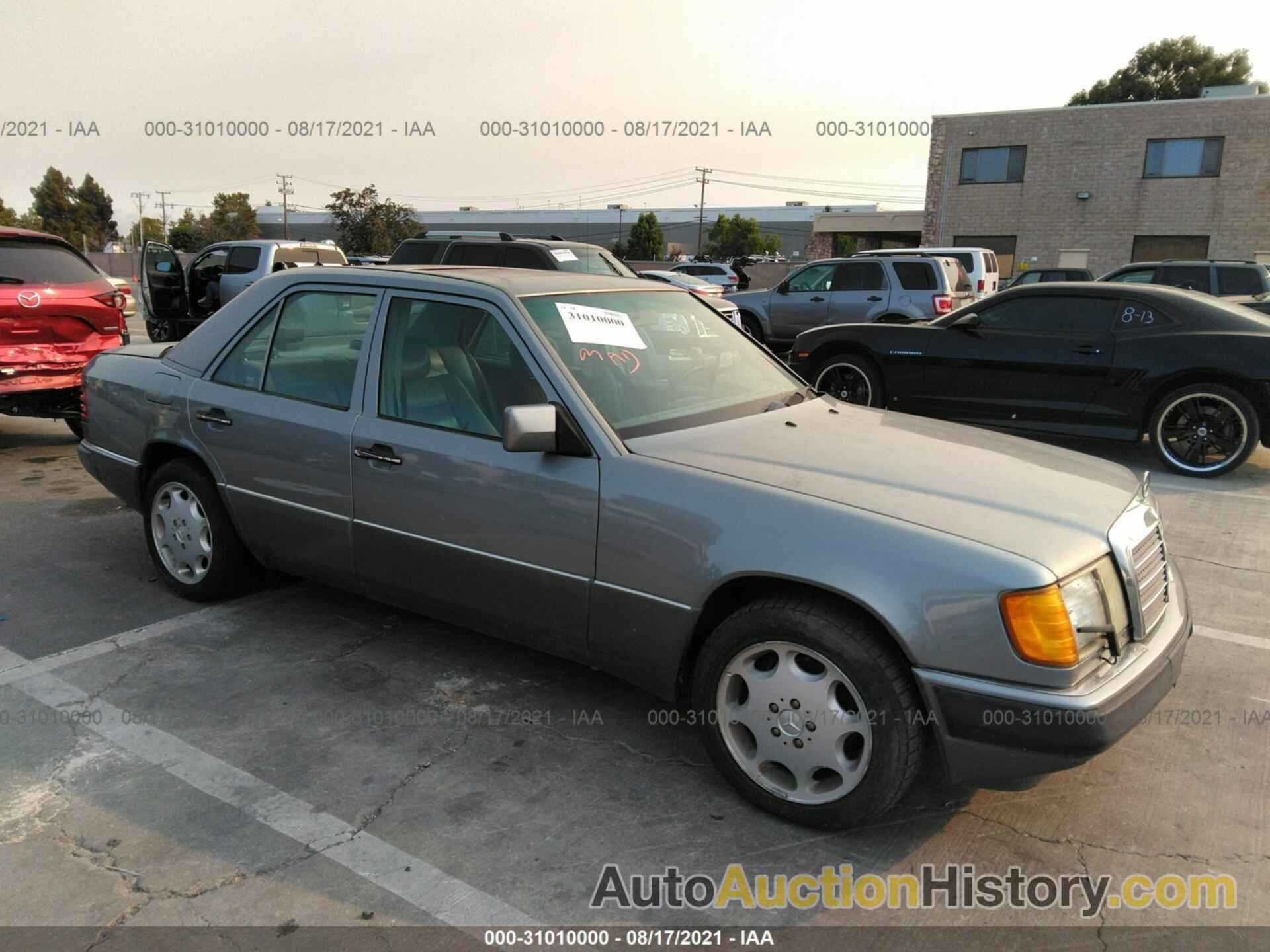 MERCEDES-BENZ 400 E, WDBEA34E3PB928053