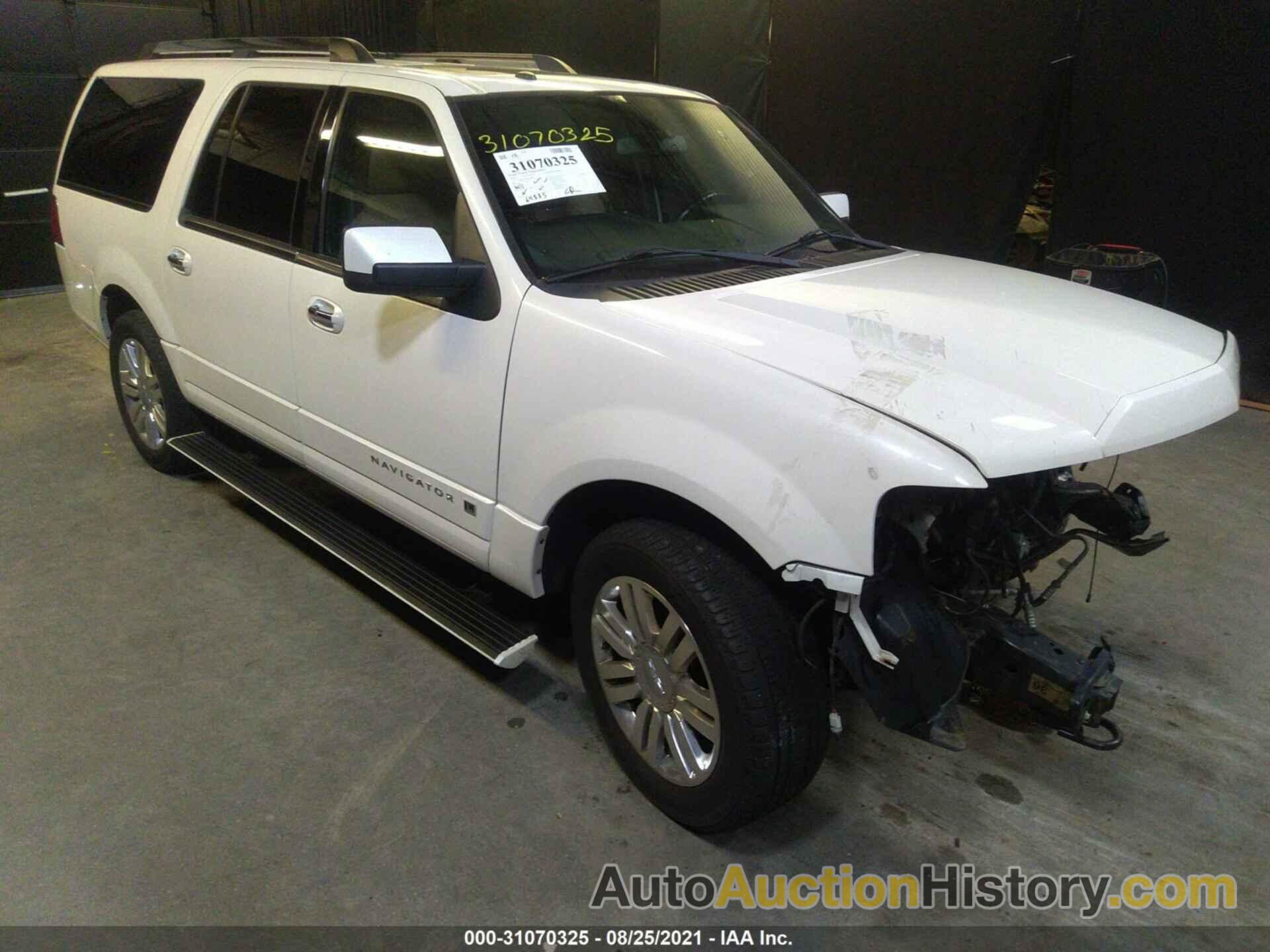 LINCOLN NAVIGATOR L, 5LMJJ3J57EEL04457