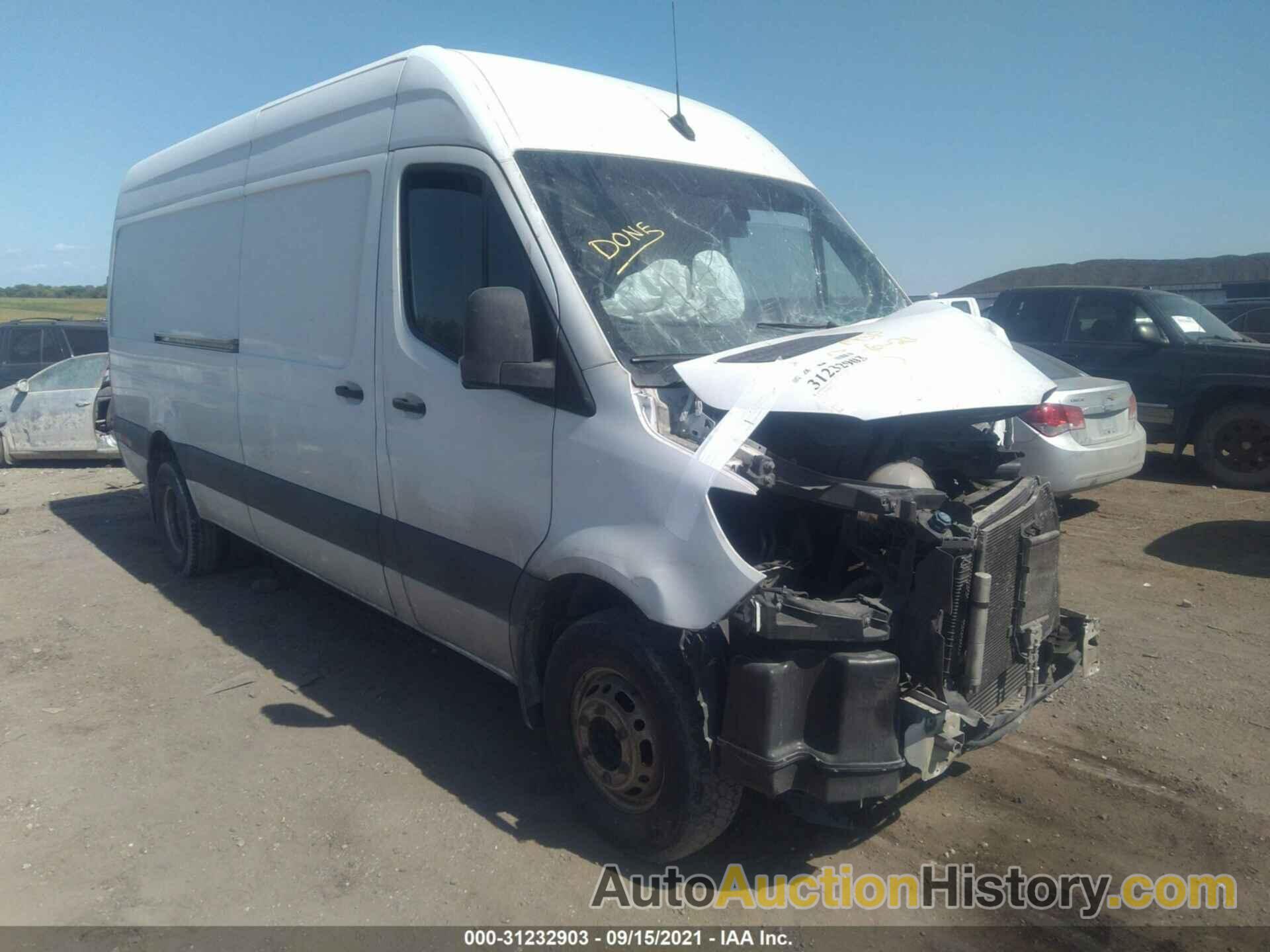 MERCEDES-BENZ SPRINTER CARGO VAN, WD3PF1CD2KP027383