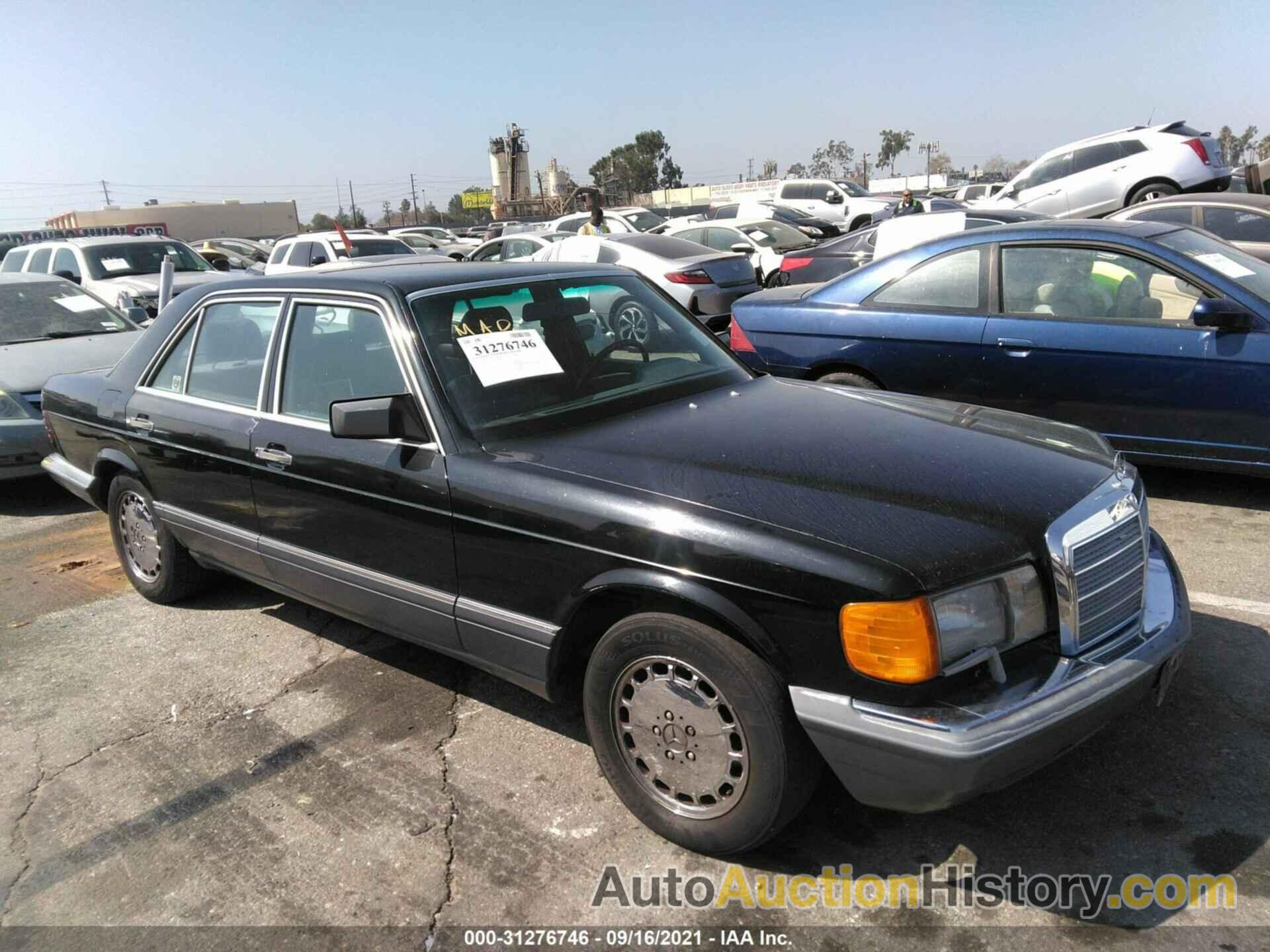 MERCEDES-BENZ 300 SE, WDBCA24D5KA485458