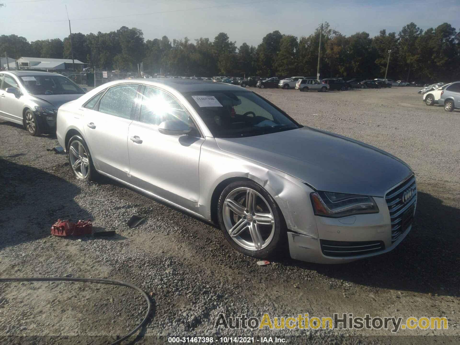 AUDI A8, WAUAVAFD0CN032599