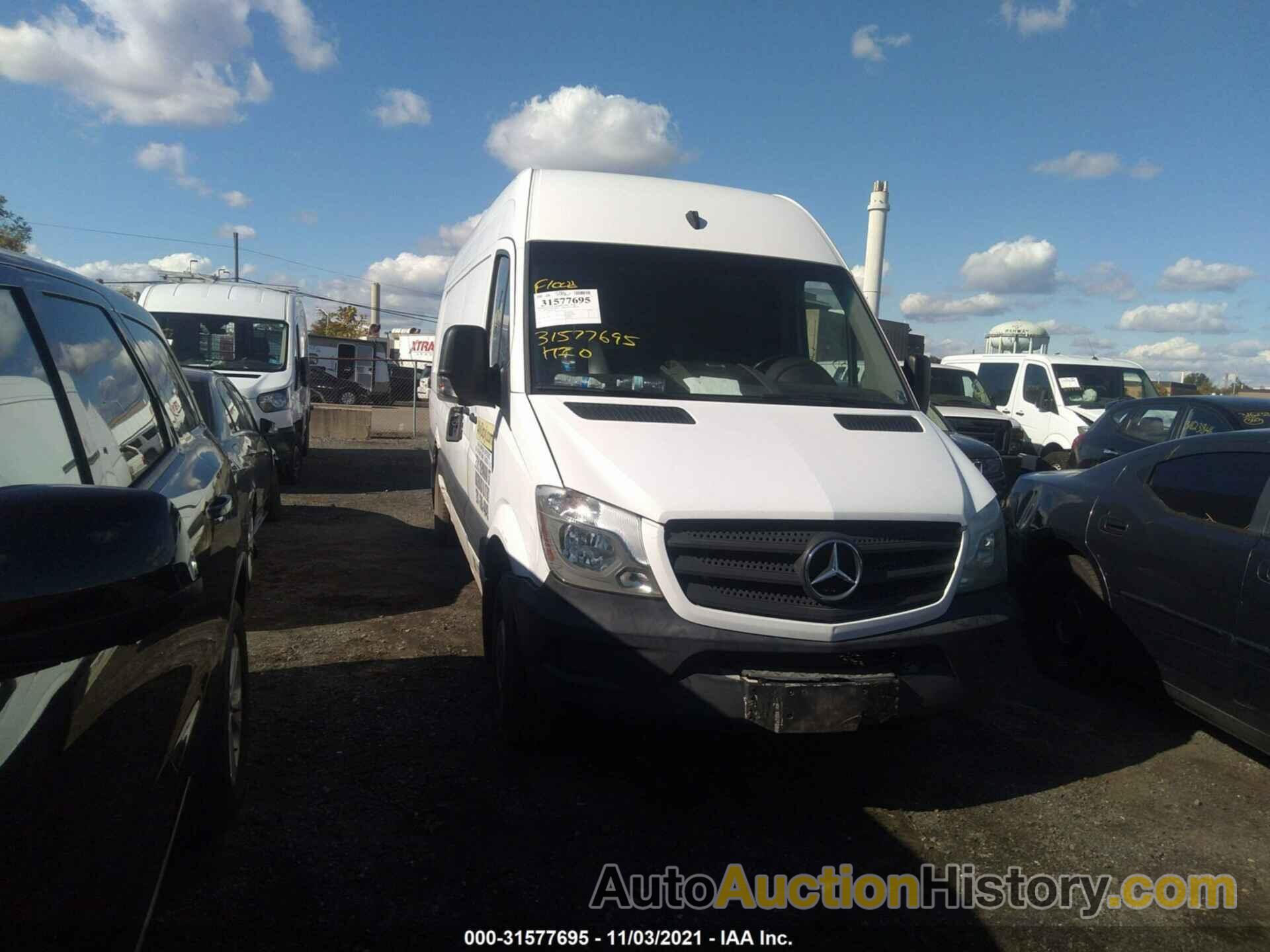 MERCEDES-BENZ SPRINTER CARGO VAN, WD3PF1CD4HP376344