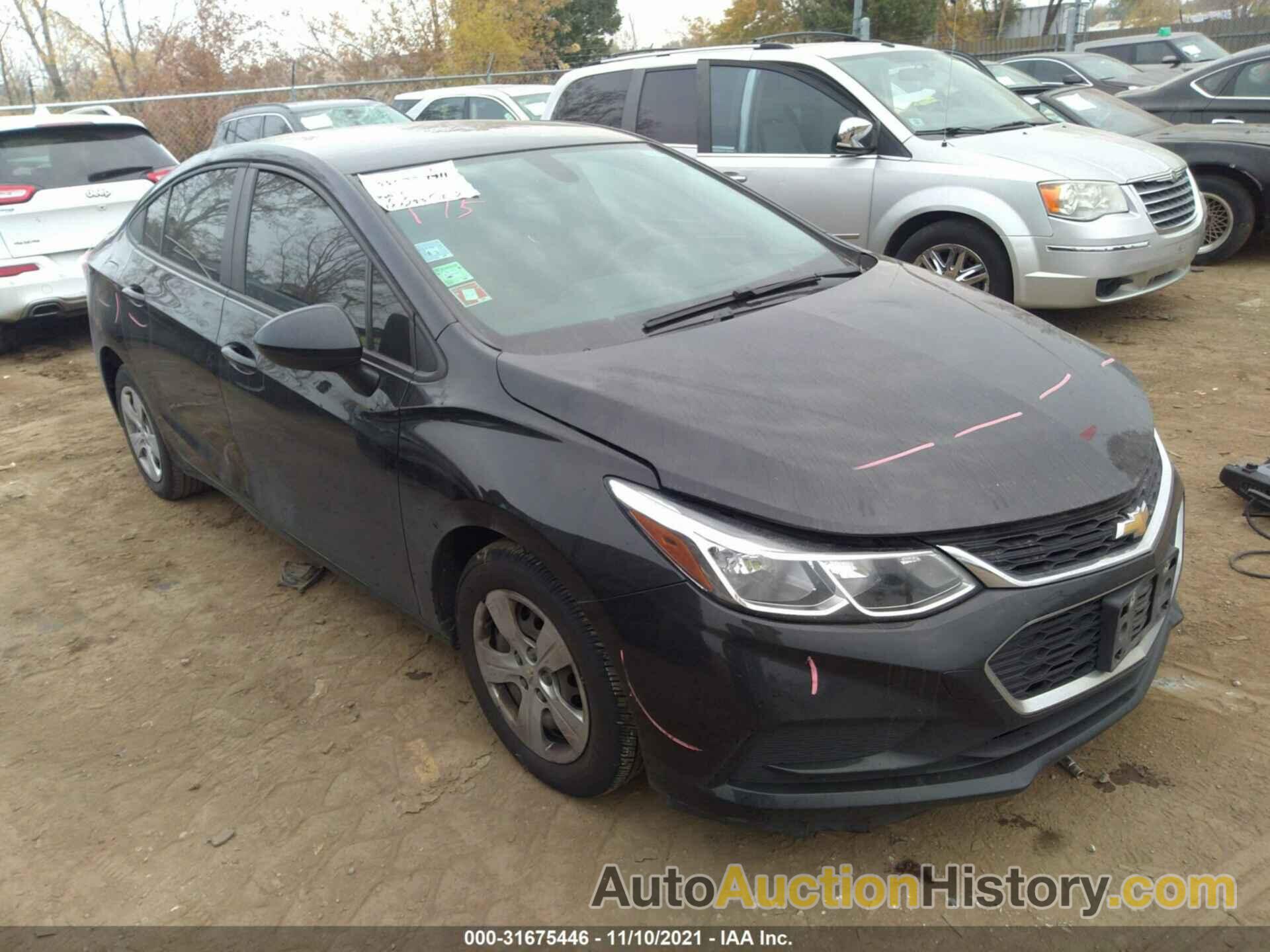 CHEVROLET CRUZE LS, 1G1BC5SM8H7162371