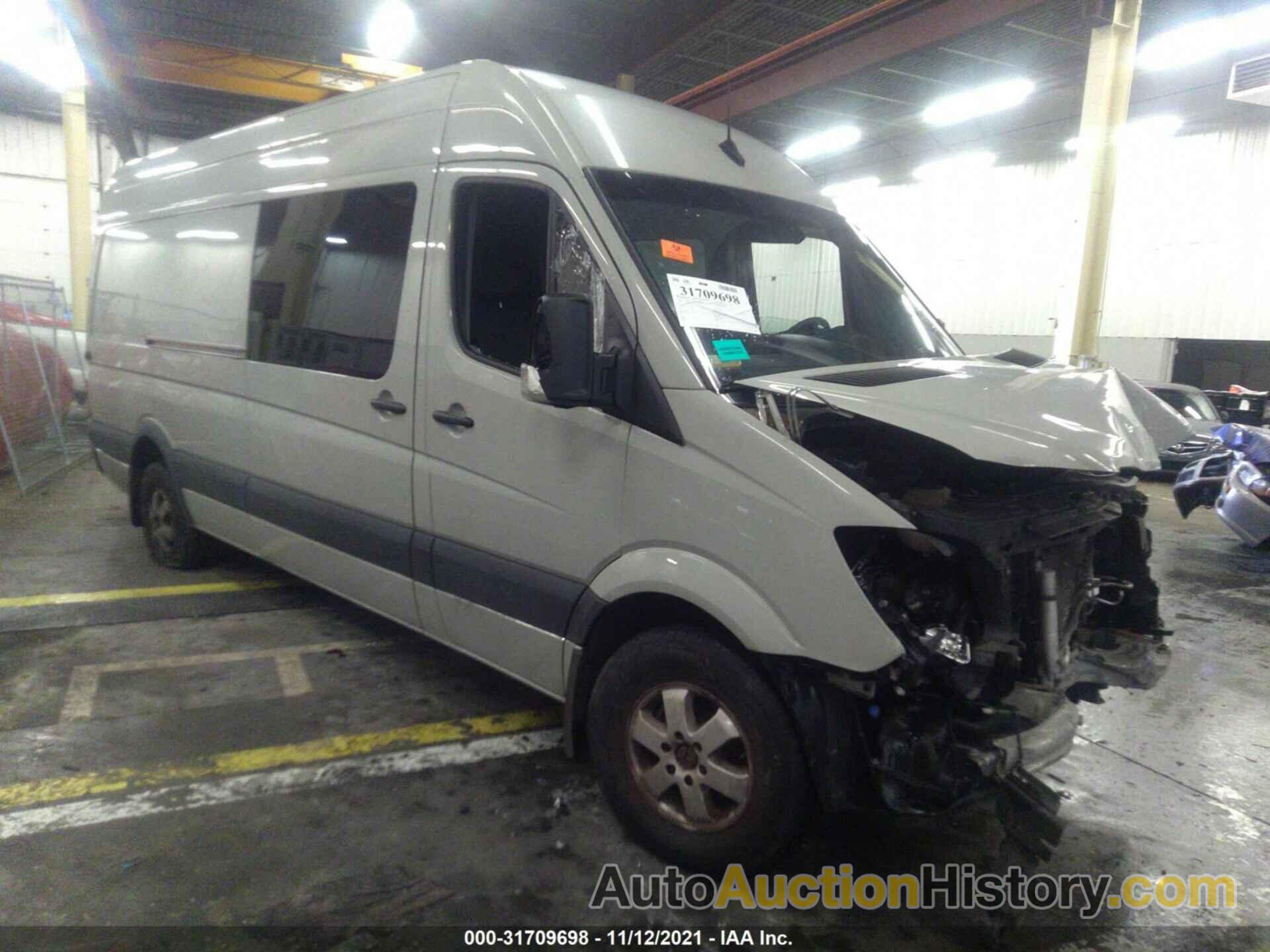 MERCEDES-BENZ SPRINTER PASSENGER VAN, WD4PE8CD8HP528293