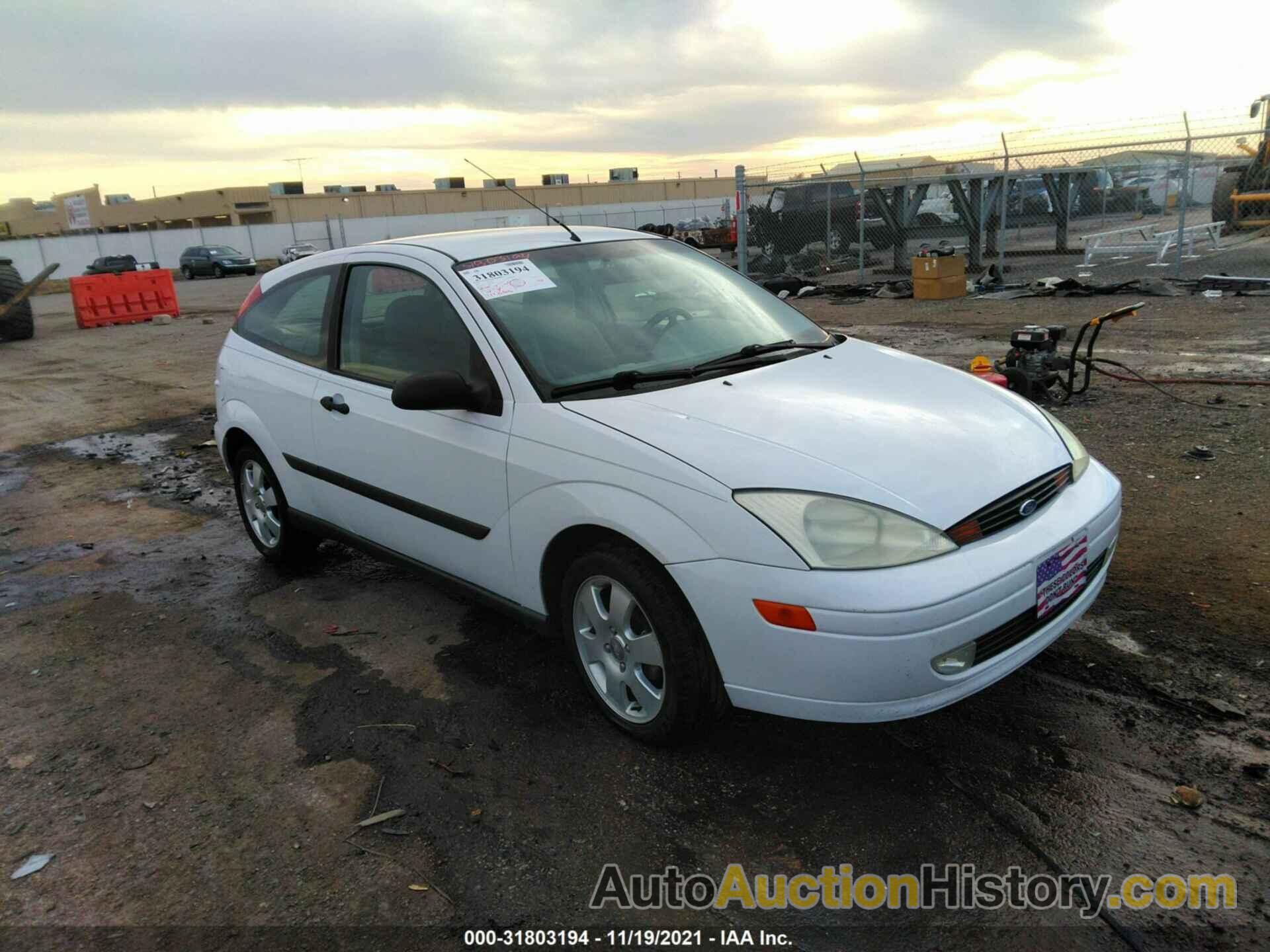 FORD FOCUS ZX3, 3FAFP31351R147602