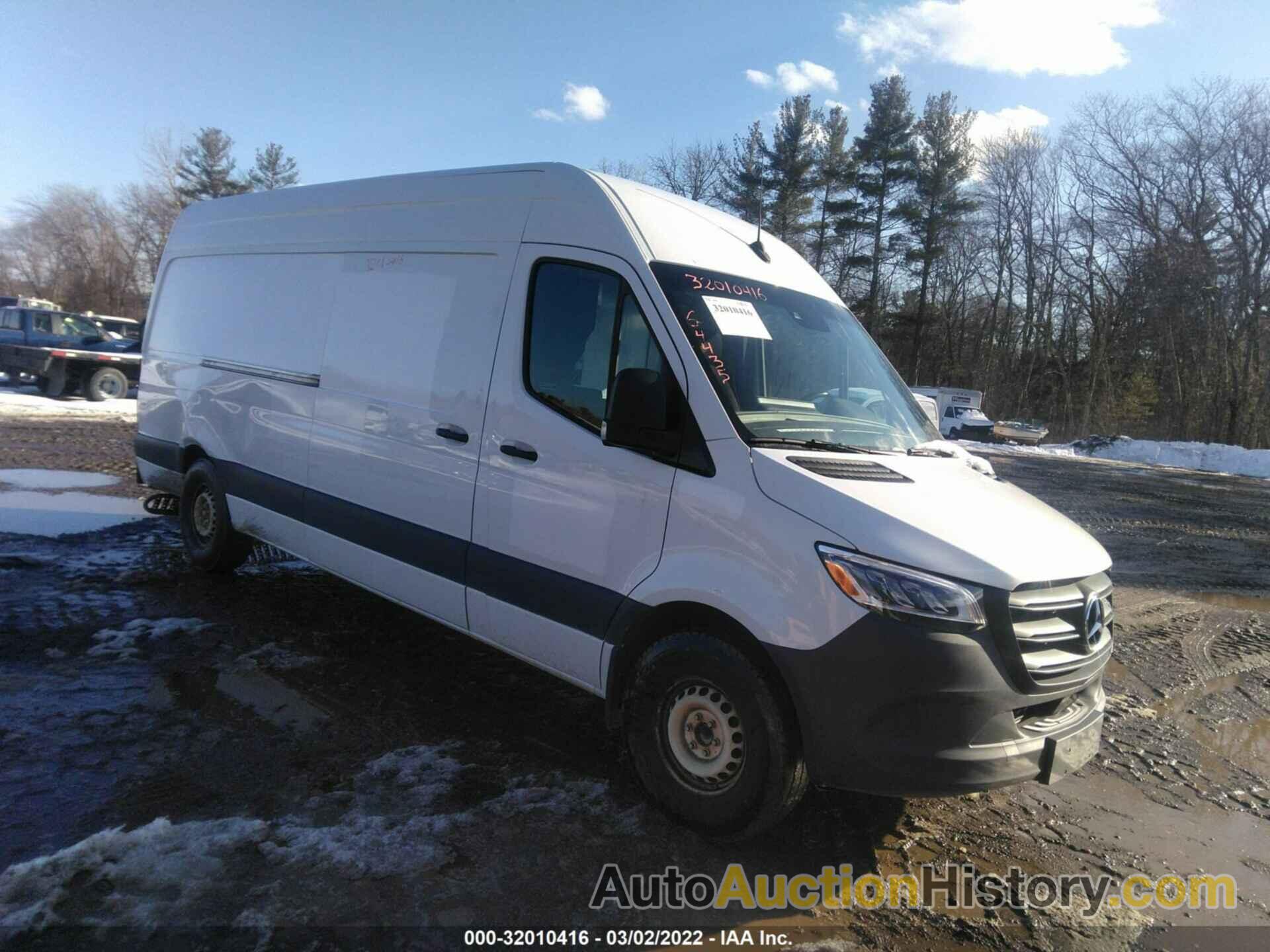 MERCEDES-BENZ SPRINTER CARGO VAN, WD3PF1CD6KP119046