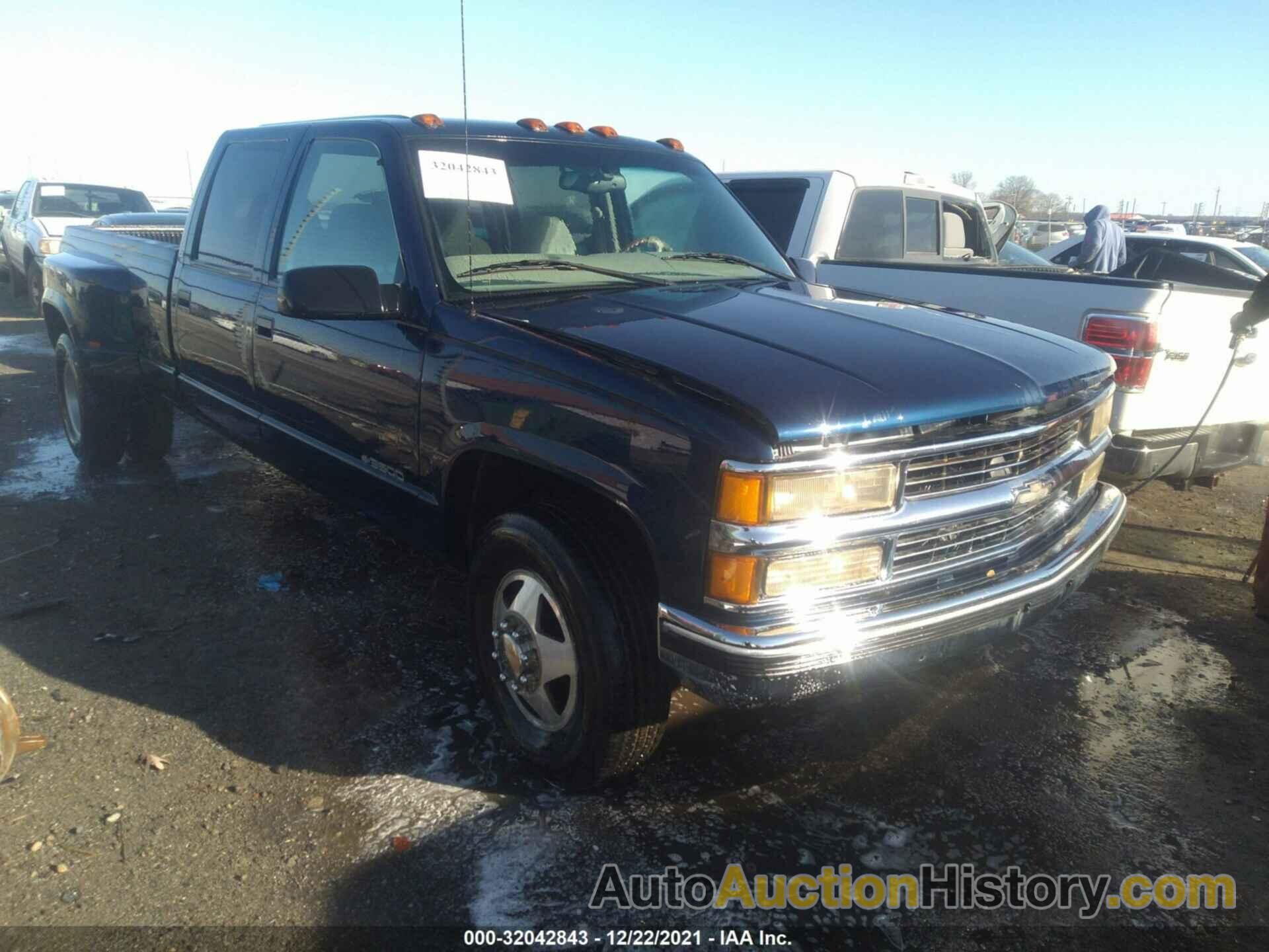 CHEVROLET C/K 3500 CREW CAB, 1GCHC33J4YF454695