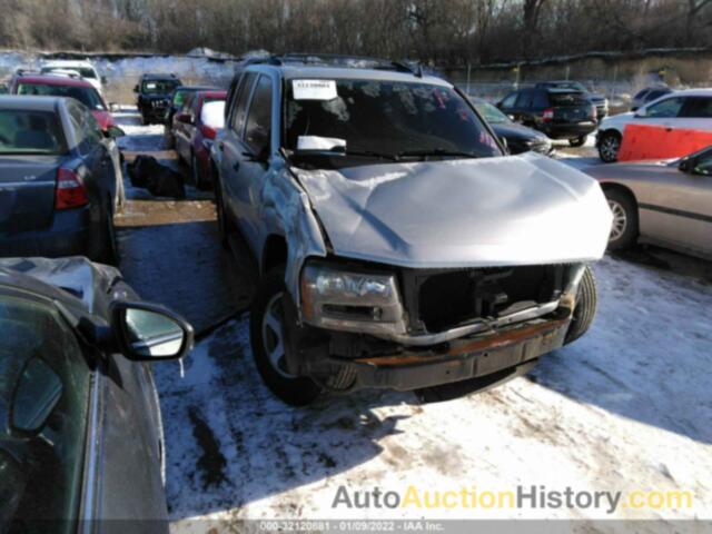 CHEVROLET TRAILBLAZER LS, 1GNDT13S262179903